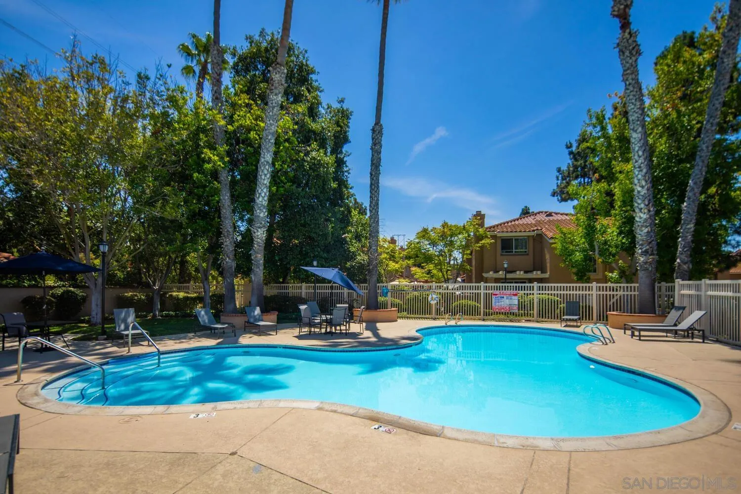 https://cdn.realtyfeed.com/cdn/127/250037020/72292792f6a1aa4380f31023fe7d8c9d.webp