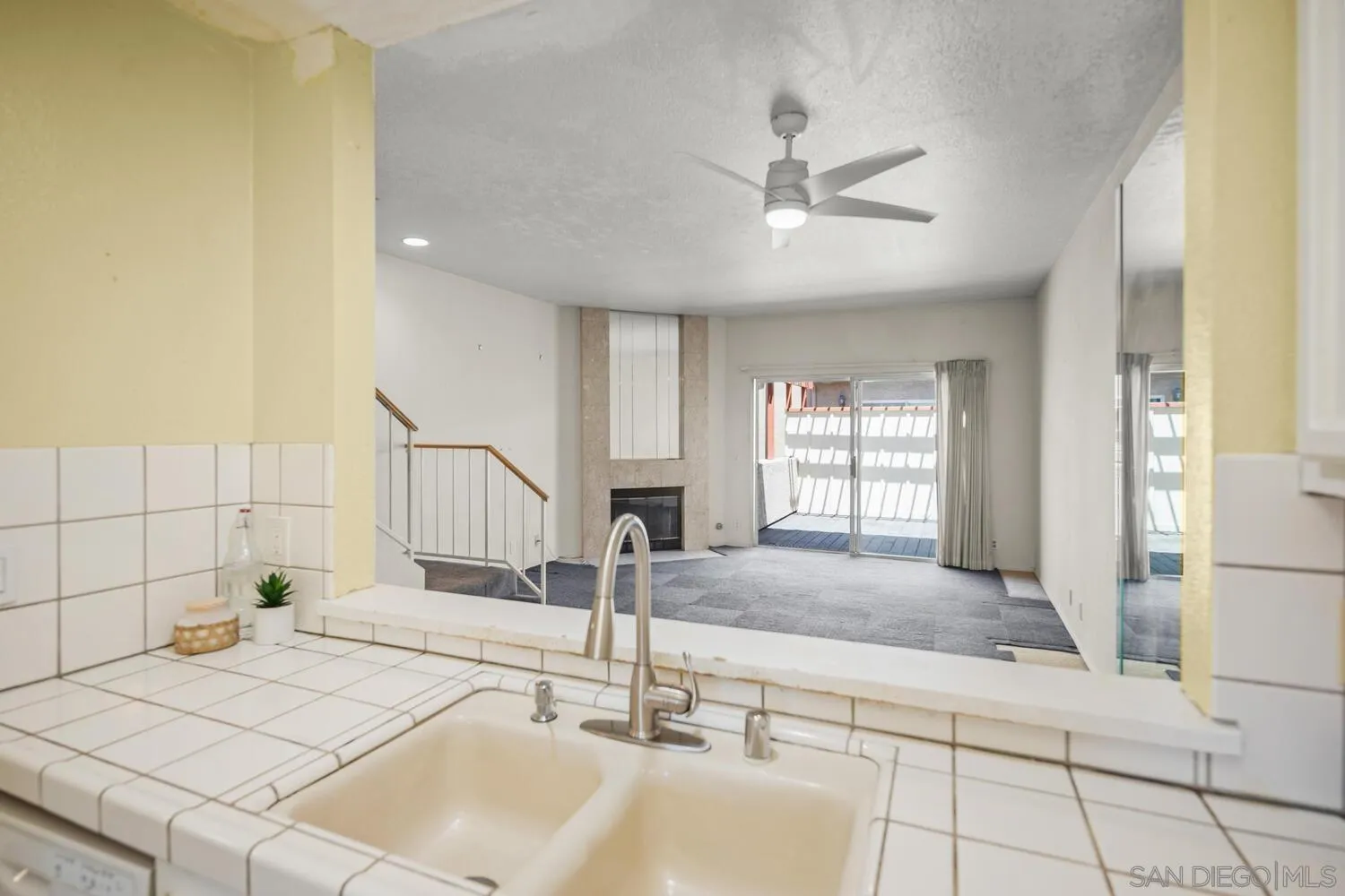 https://cdn.realtyfeed.com/cdn/127/250037020/75b77aba6accb18fc8c31e30b6583ca4.webp