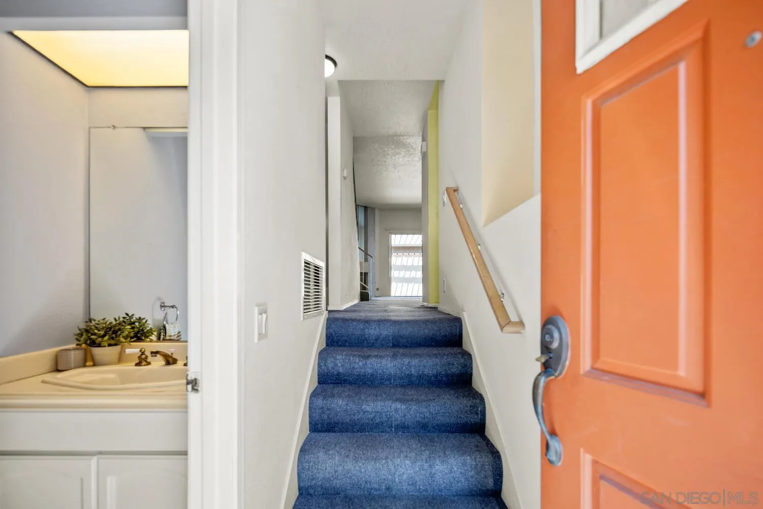 https://cdn.realtyfeed.com/cdn/127/250037020/a9a096fb9cf1838bafcd42e7e8357b2e.webp
