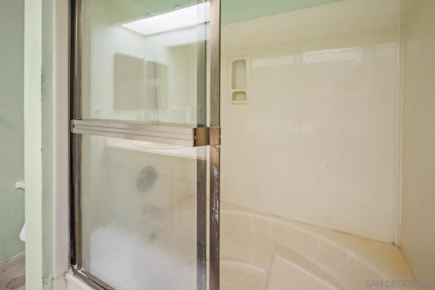 https://cdn.realtyfeed.com/cdn/127/250037020/c842964e416c03398f642d5950df2bfc.webp