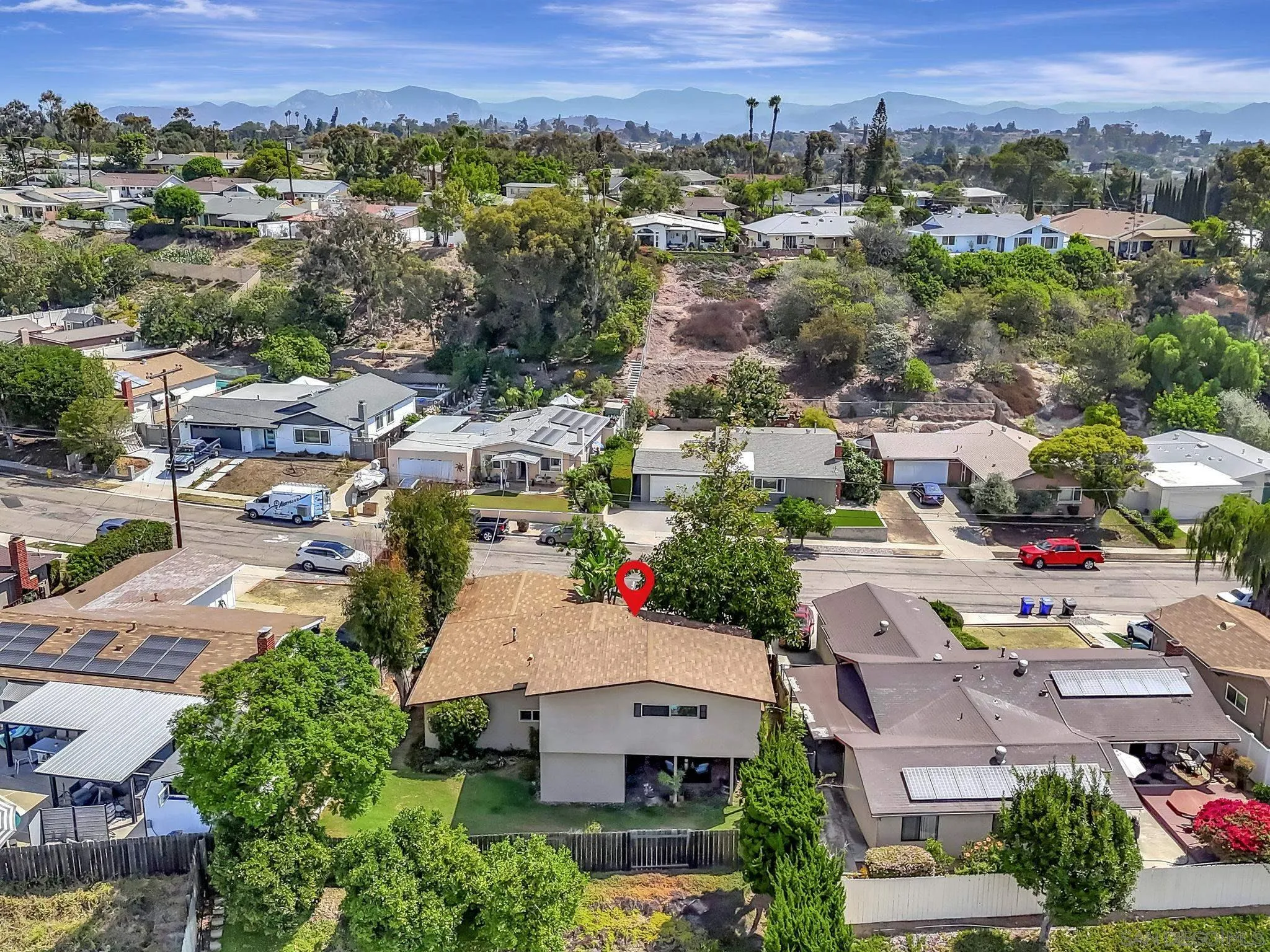 https://cdn.realtyfeed.com/cdn/127/250037021/33cd27b15a53b11267547ed0ff984d4a.webp