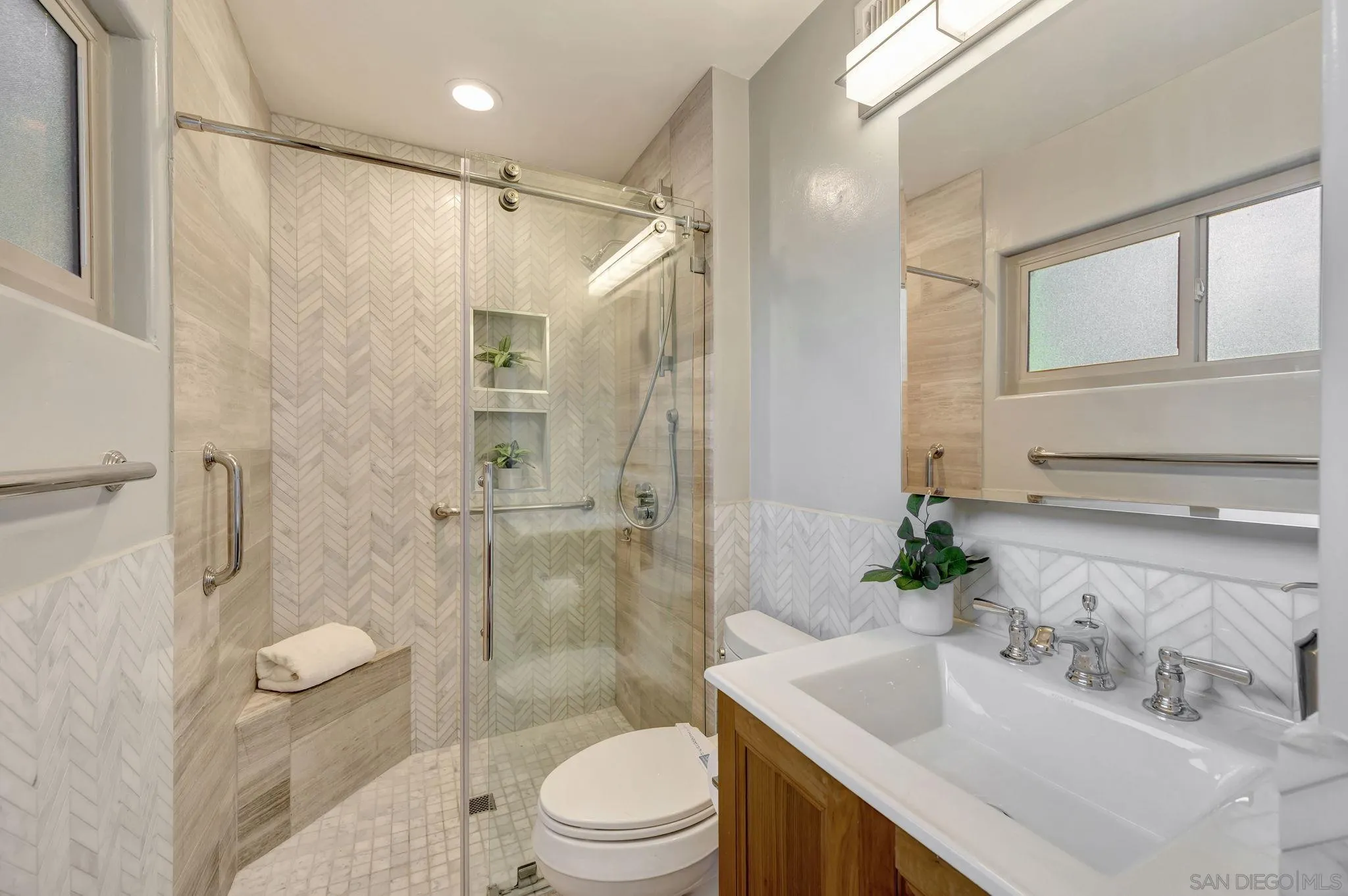 https://cdn.realtyfeed.com/cdn/127/250037021/3f8b5a40b8e1ca156ed5f4f08402d1f7.webp