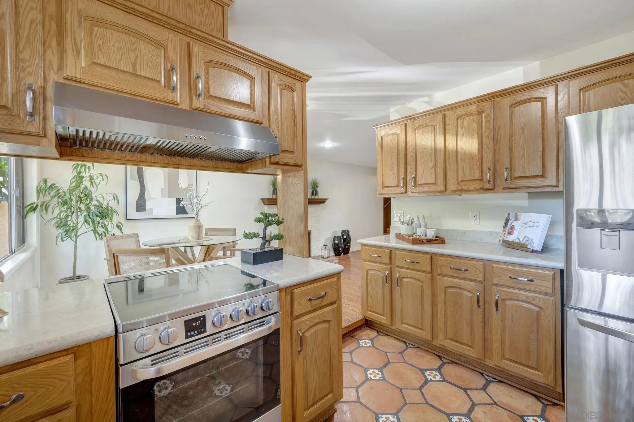 https://cdn.realtyfeed.com/cdn/127/250037021/65e8983b250f623877ddb36c761c720b.webp