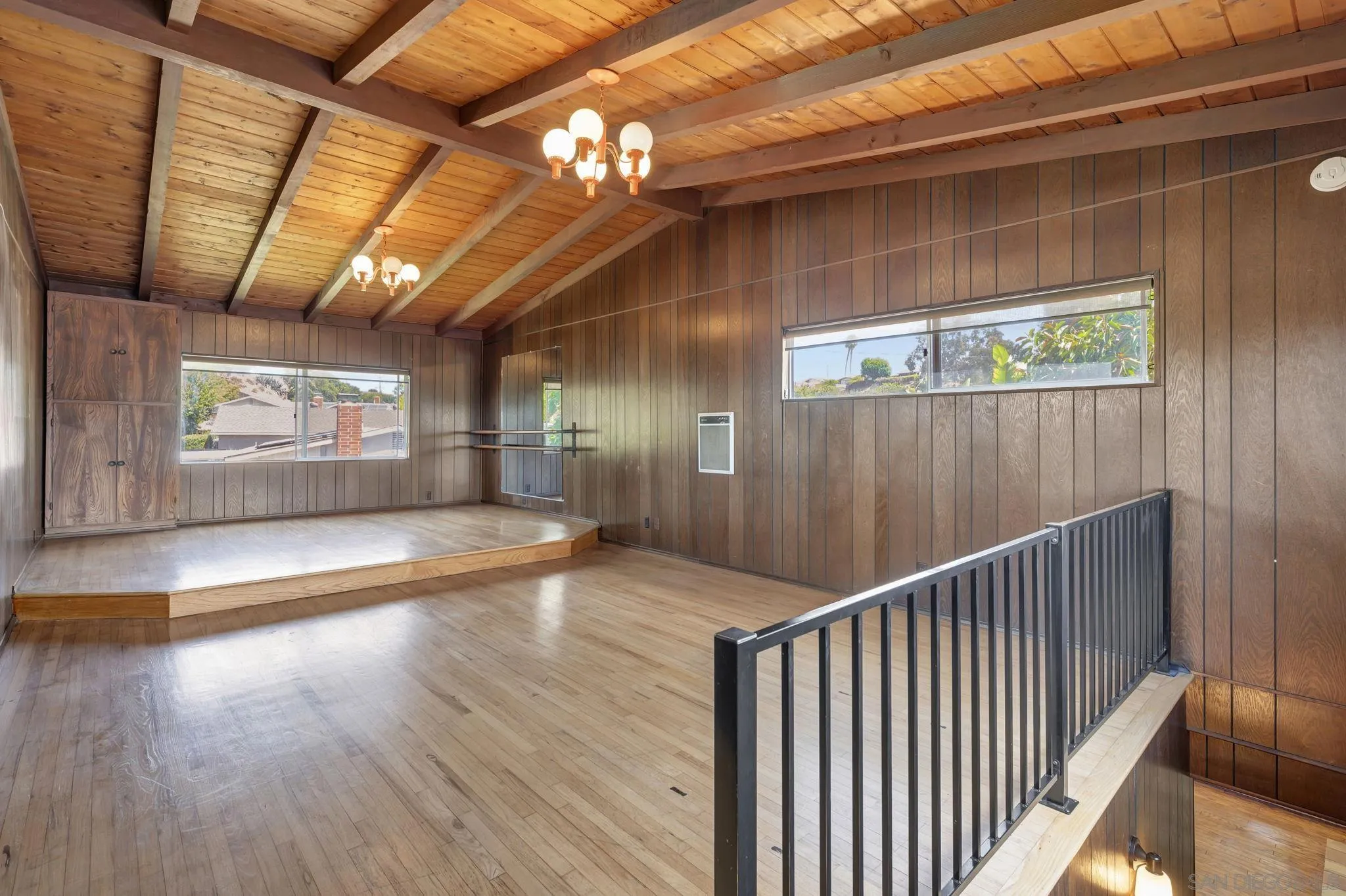 https://cdn.realtyfeed.com/cdn/127/250037021/66737ed4befc945ffdb333822b277a78.webp