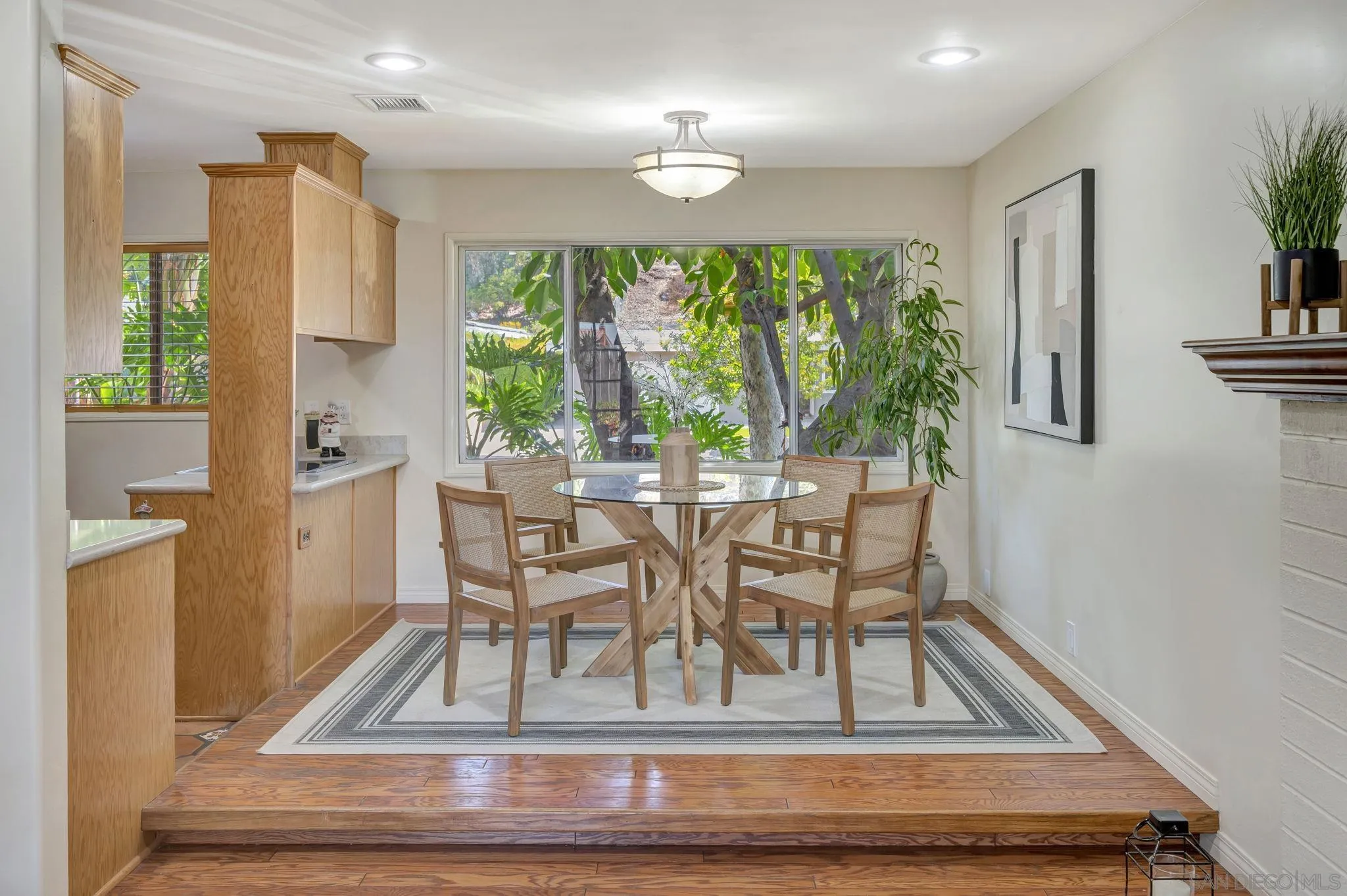 https://cdn.realtyfeed.com/cdn/127/250037021/687e6b29822cbe98cd4a178b9bec2fe3.webp