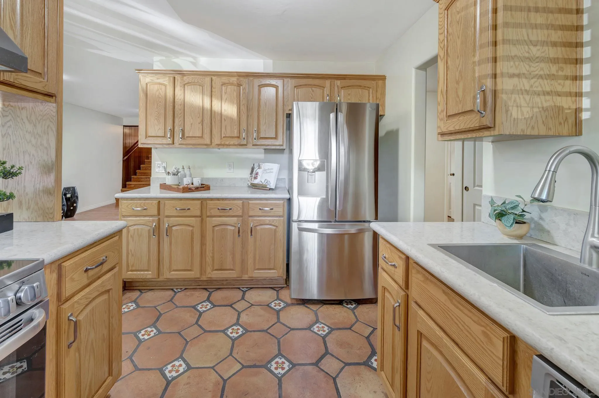 https://cdn.realtyfeed.com/cdn/127/250037021/7a0f19cb4e283669e4a5418608755186.webp