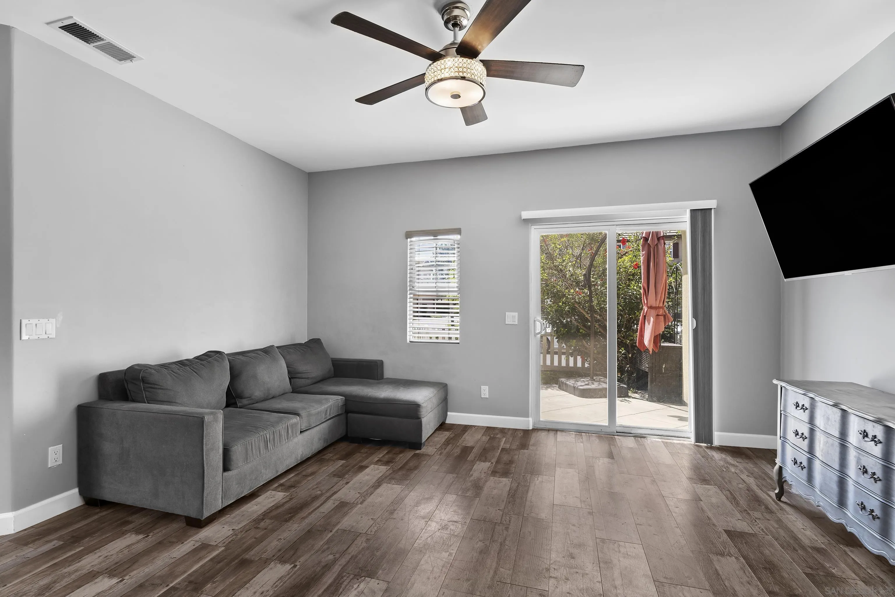 Photo #11: 250037025 Listing: Photo #11