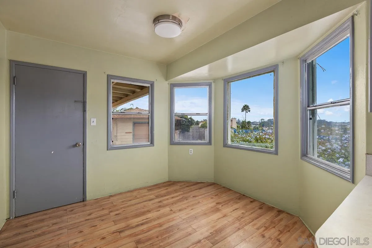 https://cdn.realtyfeed.com/cdn/127/250037030/17b0d86a846e7595ac332212e4529989.webp