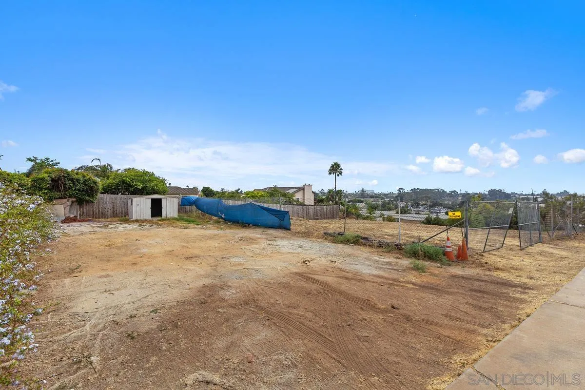 https://cdn.realtyfeed.com/cdn/127/250037030/a75d96d1bfa9581ca979f57dffd1b2db.webp