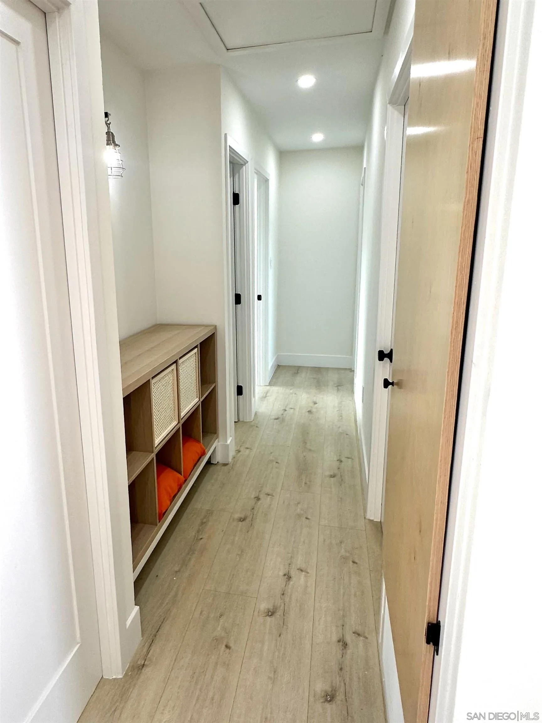 https://cdn.realtyfeed.com/cdn/127/250037031/4ab279d2b0c98e357870cb1682b5c396.webp
