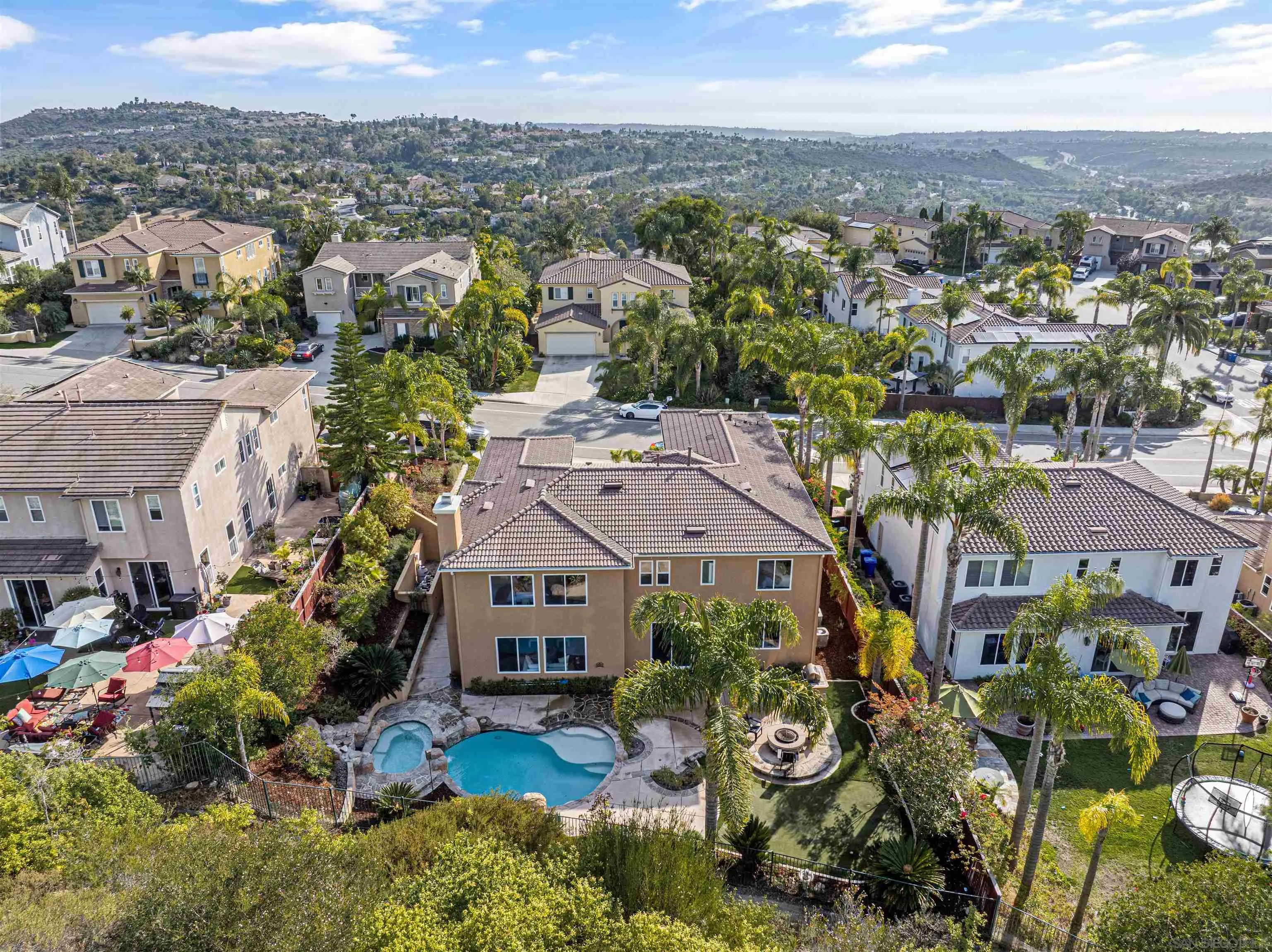 https://cdn.realtyfeed.com/cdn/127/250037032/0a02034985c50e228f6ade41280fee4b.webp