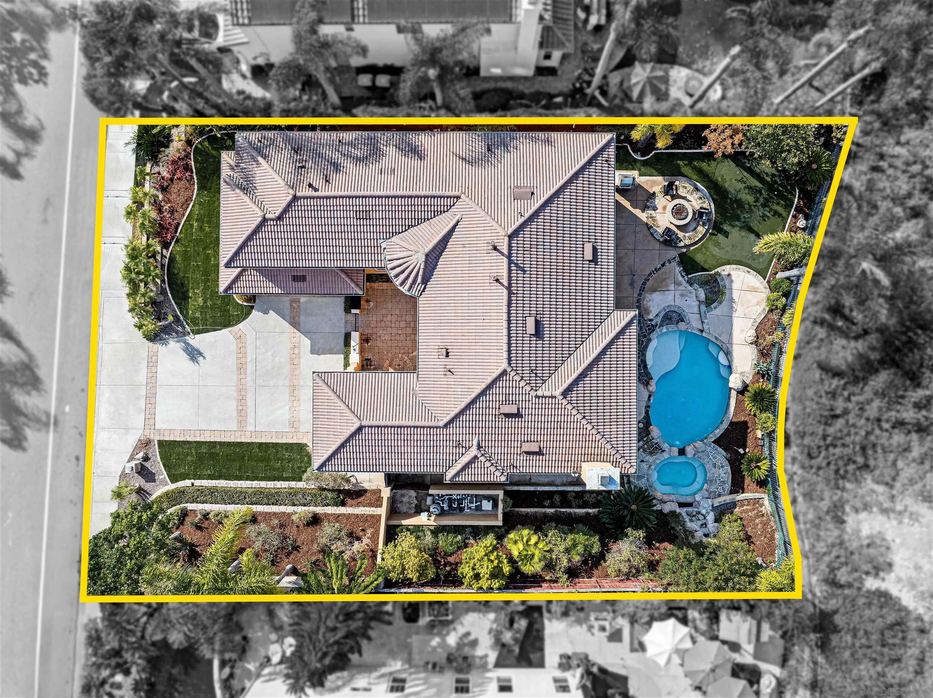 https://cdn.realtyfeed.com/cdn/127/250037032/24ec7ff09c37b56ab90e12a2a95b9962.webp