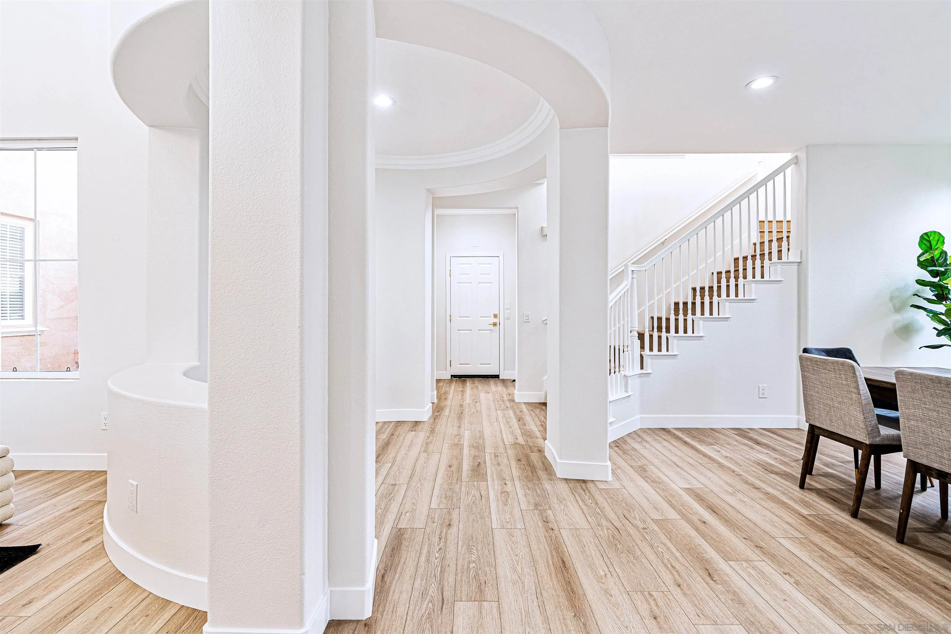 https://cdn.realtyfeed.com/cdn/127/250037032/4352f0cdd0bd5d2a2b6065a4f17f2e0e.webp
