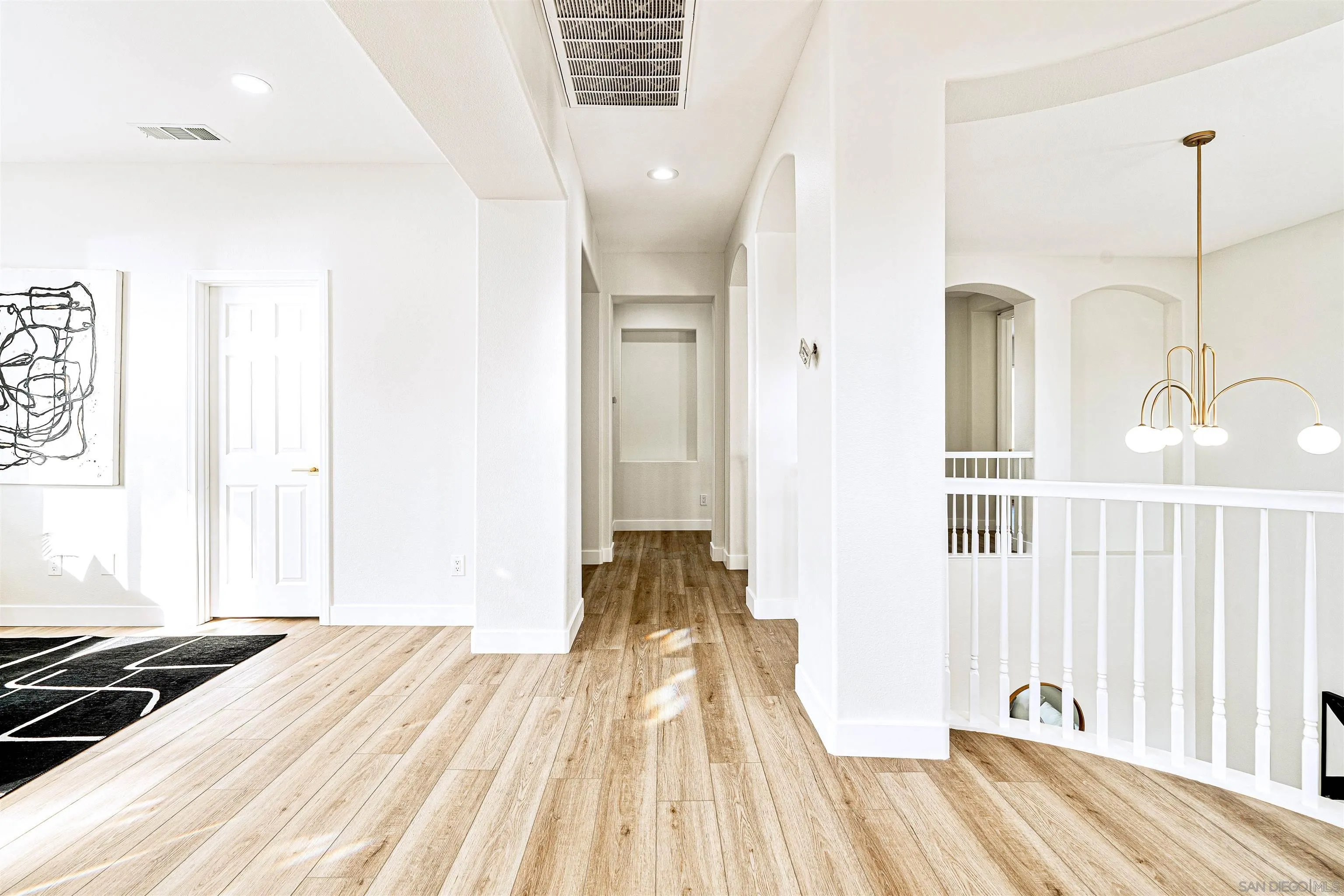 https://cdn.realtyfeed.com/cdn/127/250037032/4878c7616b030922f237898efd3d327d.webp