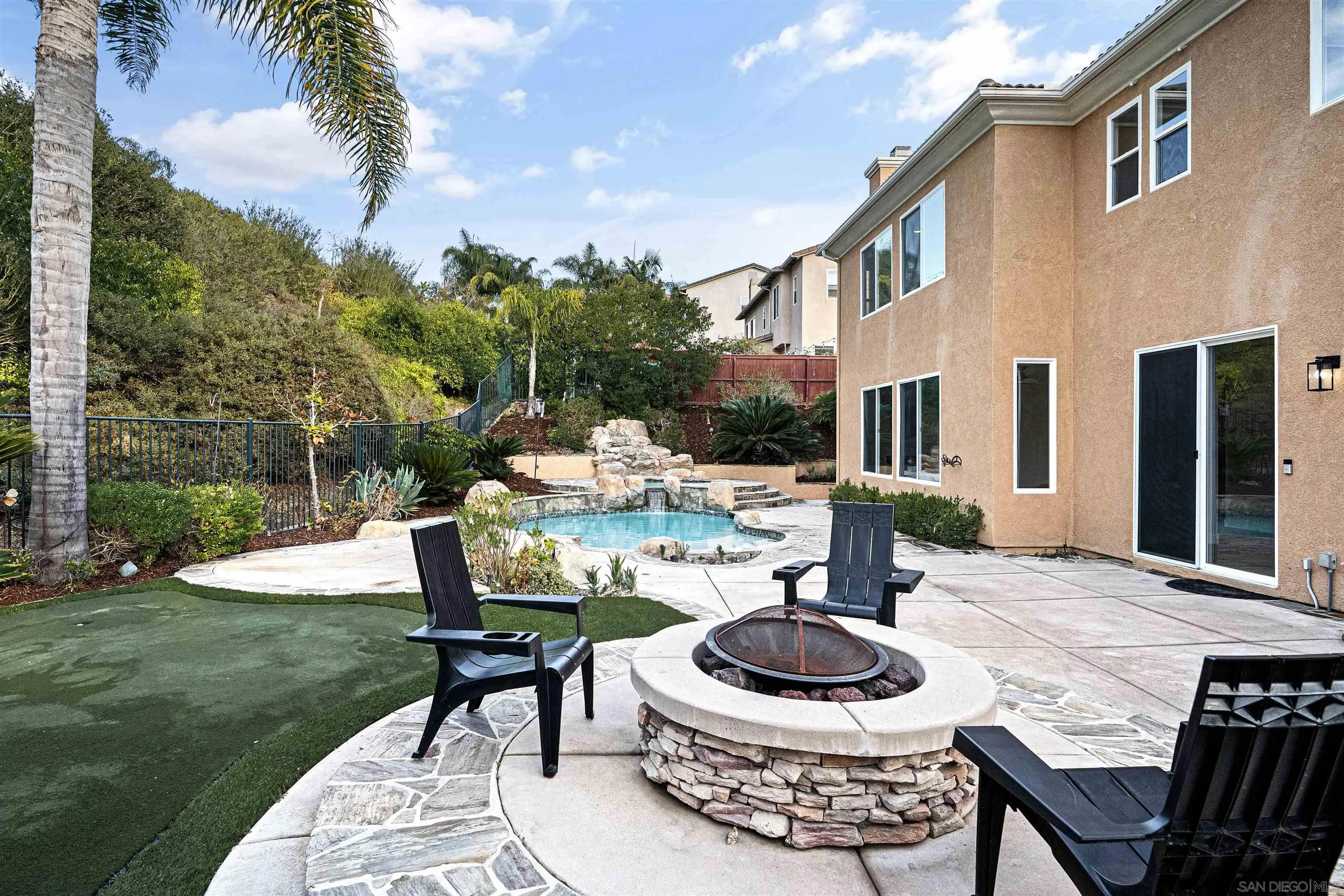https://cdn.realtyfeed.com/cdn/127/250037032/cb71ad9820020b9e78903f9055487361.webp