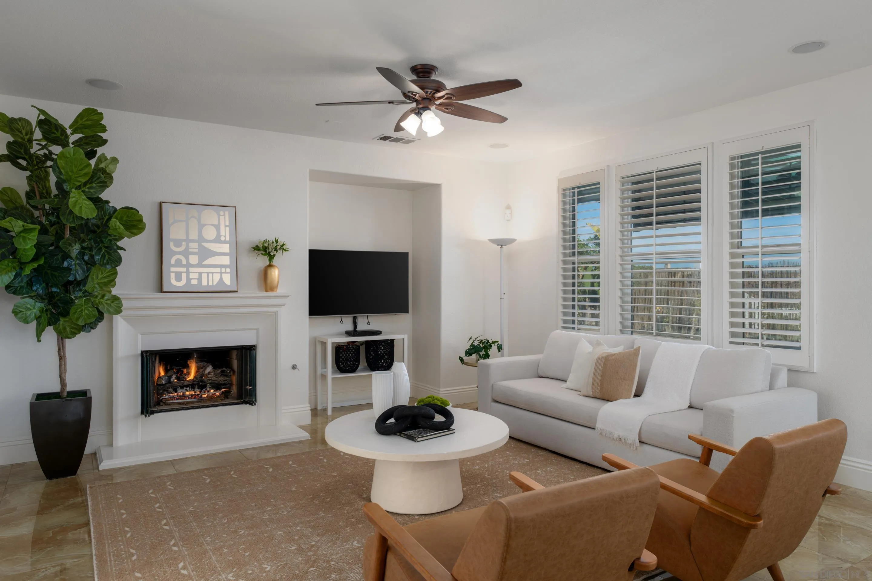 https://cdn.realtyfeed.com/cdn/127/250037034/0a63254b9690b261b1f9d48afc27e5ec.webp