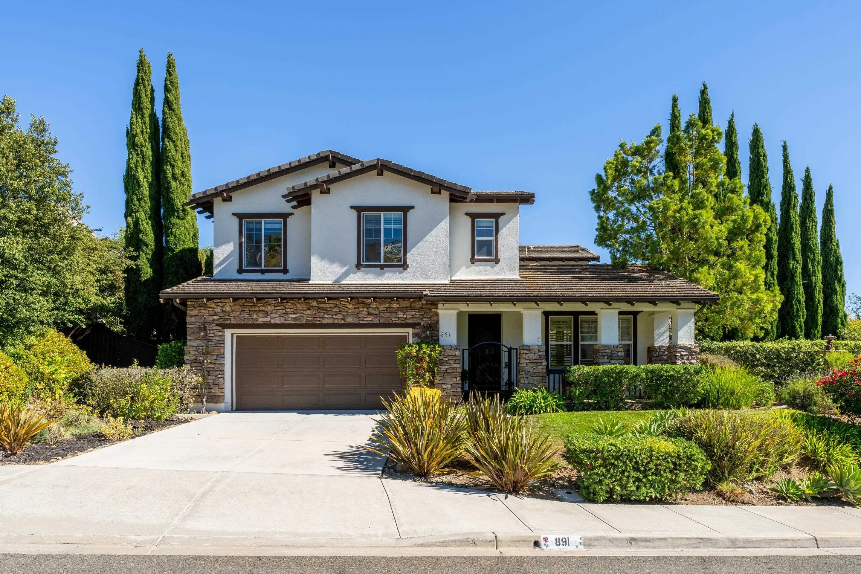https://cdn.realtyfeed.com/cdn/127/250037034/5195e2dd7715d83d14f109a45b4b649b.webp