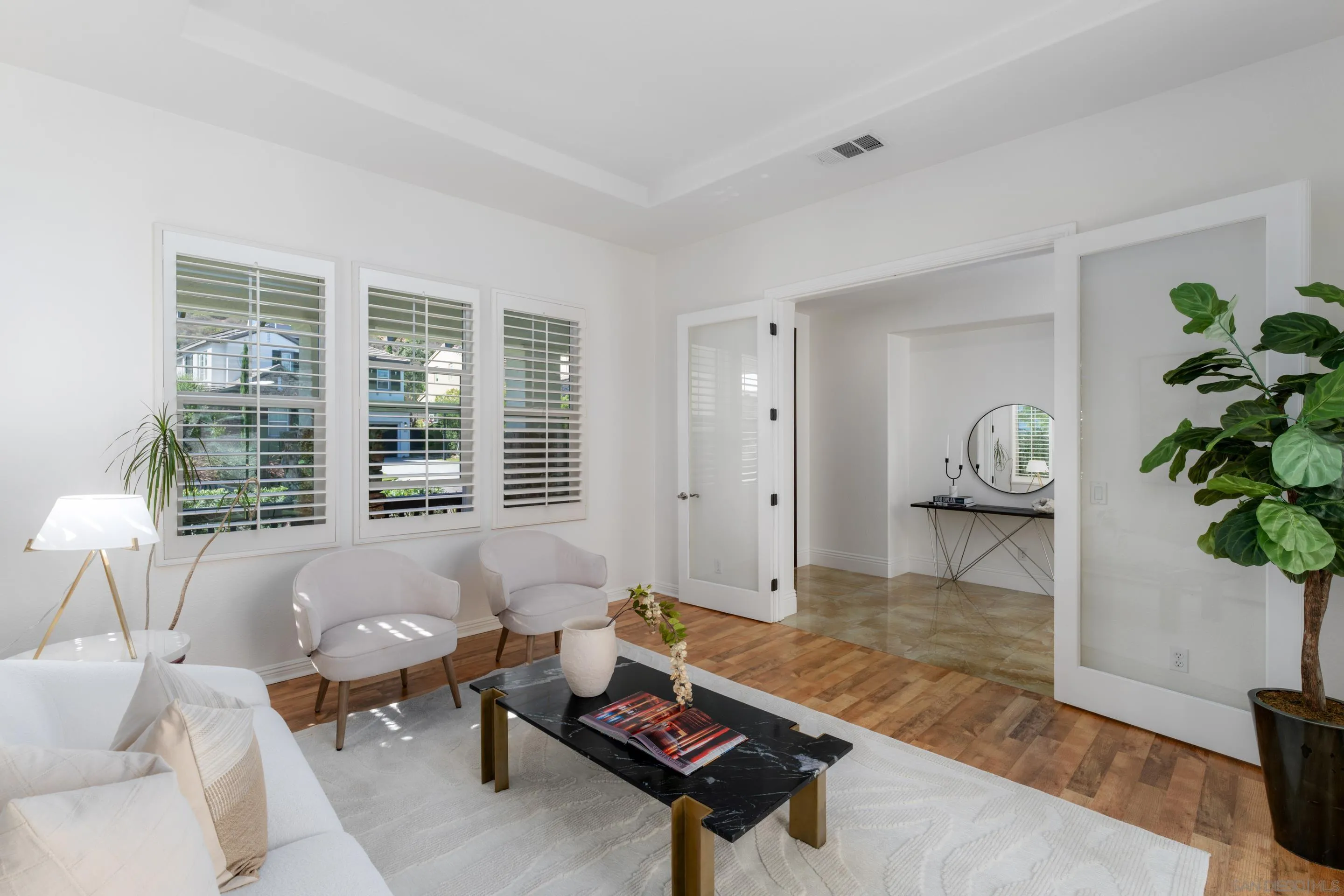 https://cdn.realtyfeed.com/cdn/127/250037034/5faf4e022dd0f5a87f25aef19e66c2a2.webp