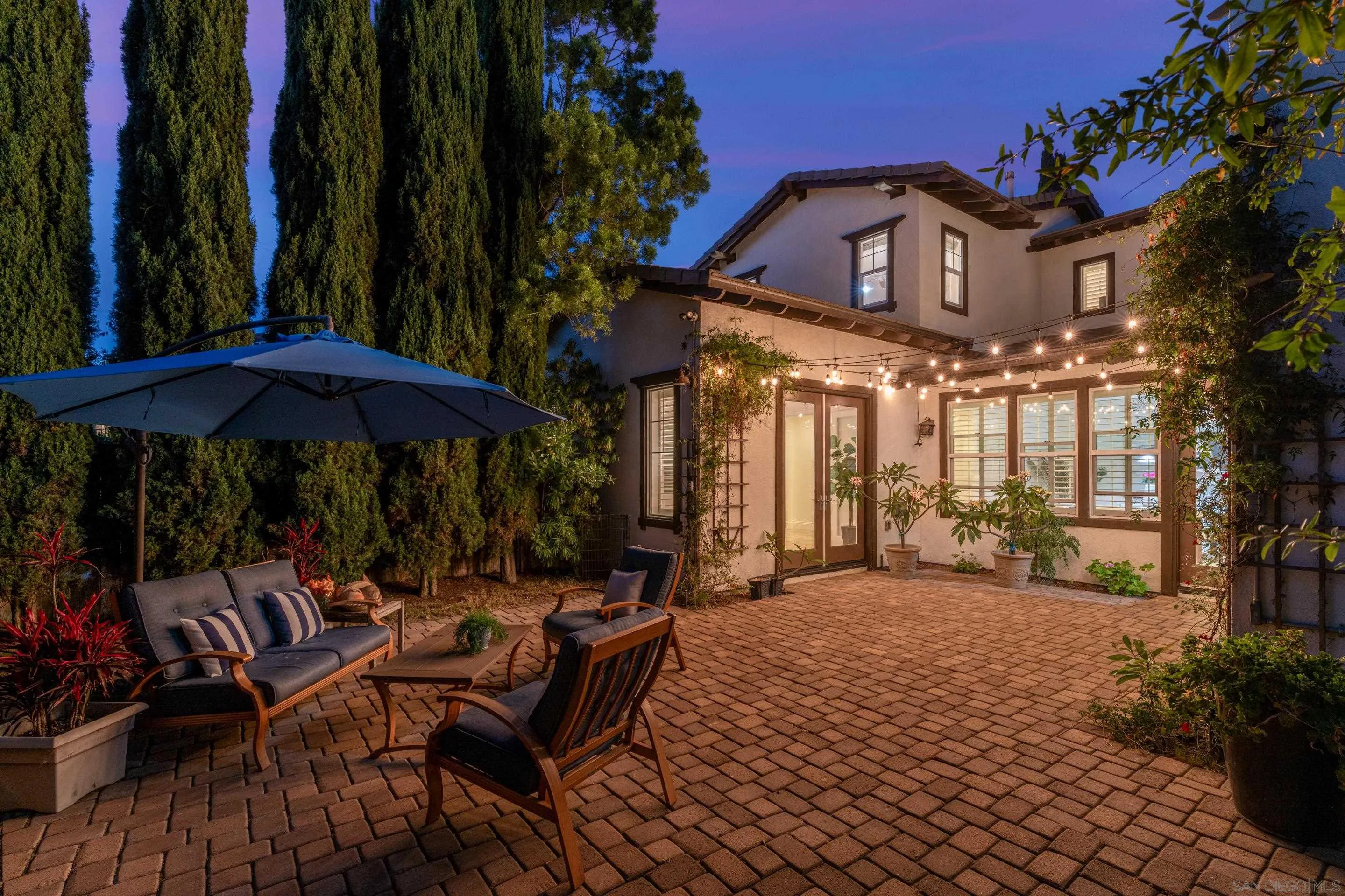 https://cdn.realtyfeed.com/cdn/127/250037034/61db85023bf73d63a22eafe7335ad5d8.webp
