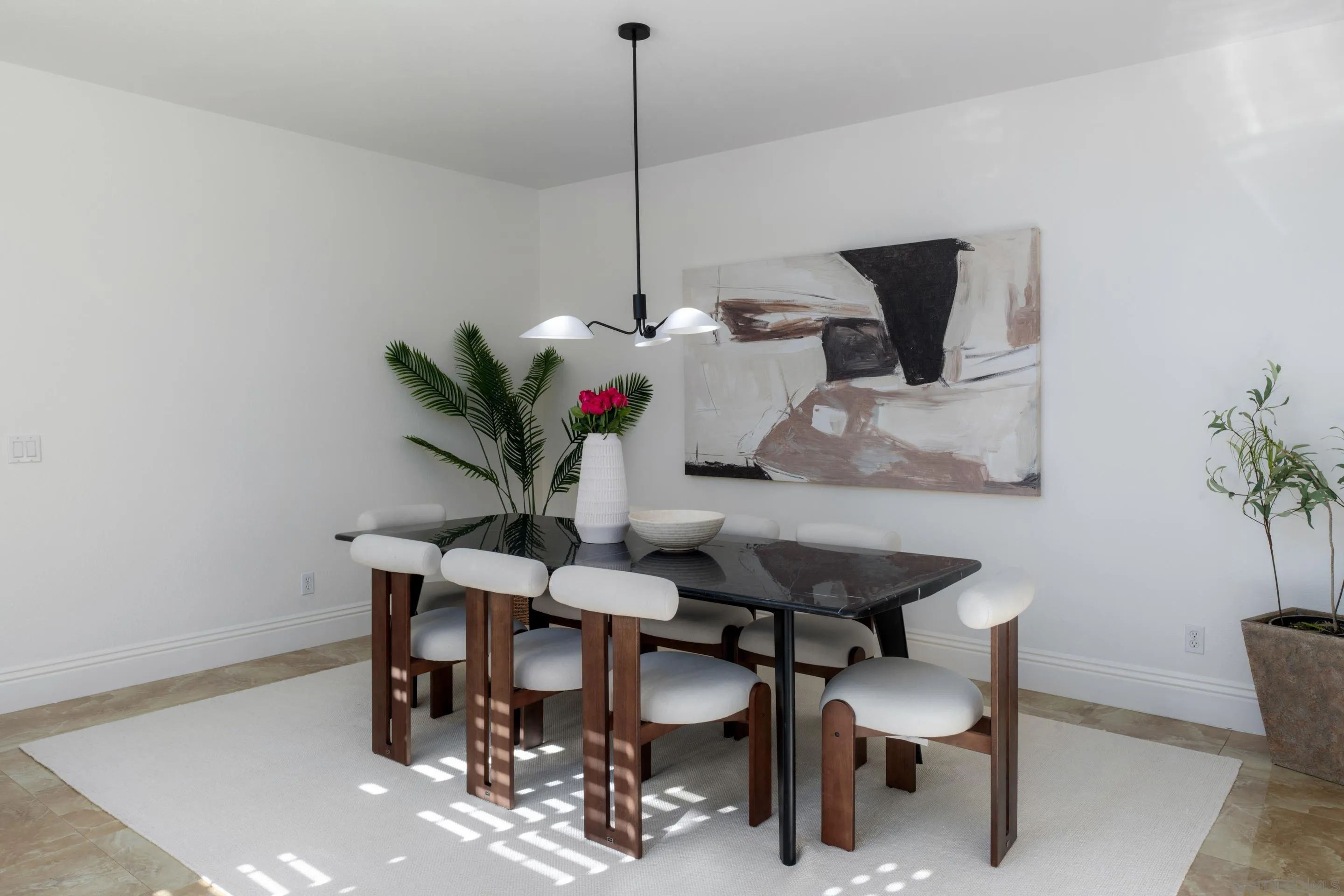 https://cdn.realtyfeed.com/cdn/127/250037034/acaf6e1f9e60aafde7bf4eae951327ac.webp