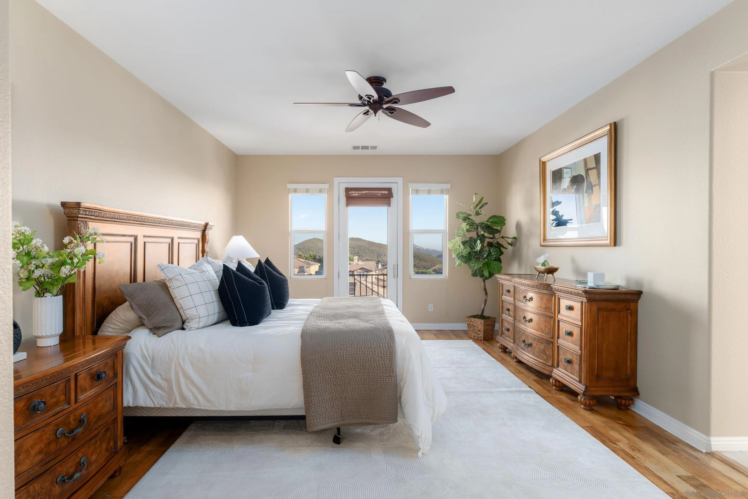 https://cdn.realtyfeed.com/cdn/127/250037034/afa4b07701fa5fb133375ab20b590557.webp