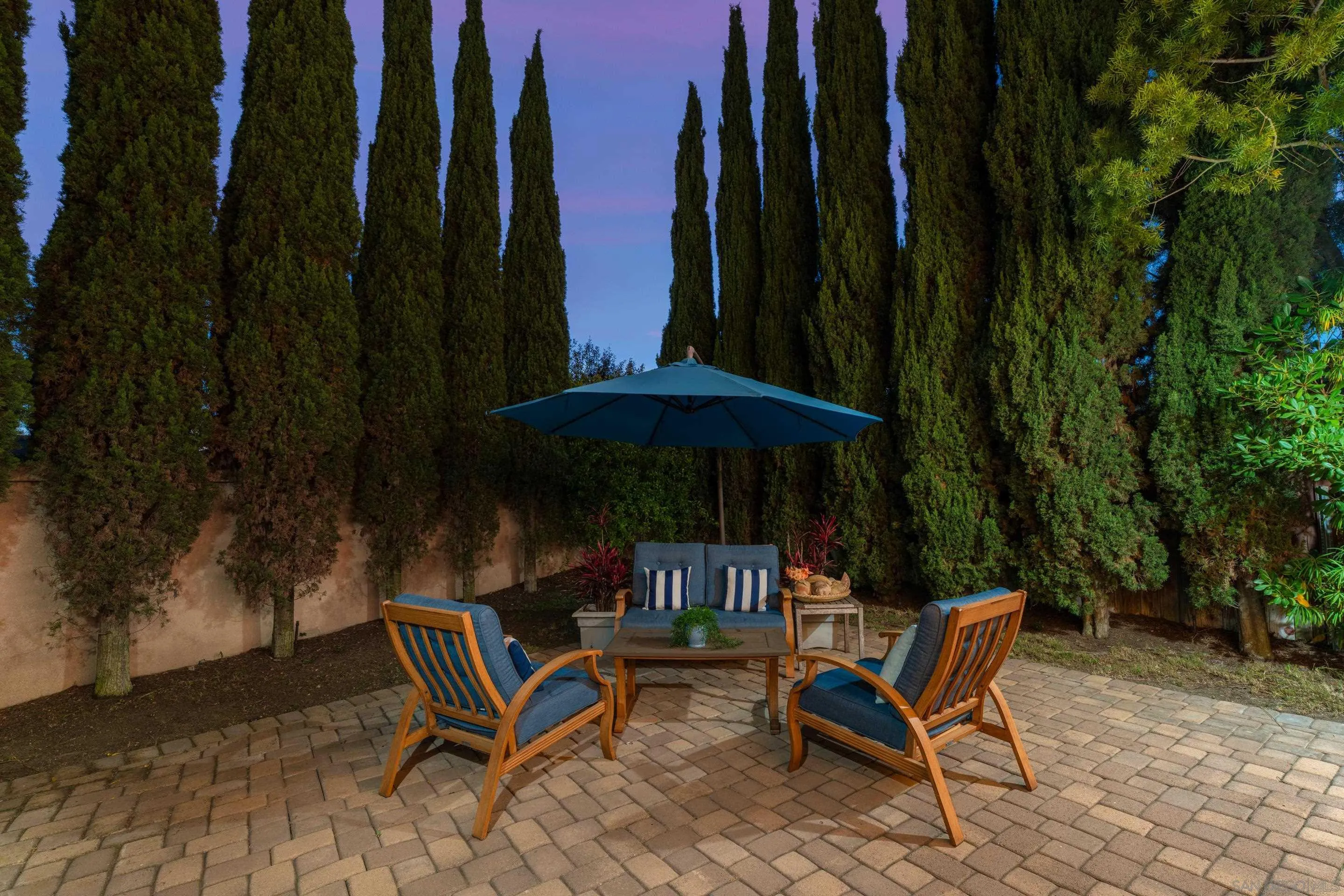 https://cdn.realtyfeed.com/cdn/127/250037034/e279be1498b79d3f5fb92c8fa7613c2f.webp