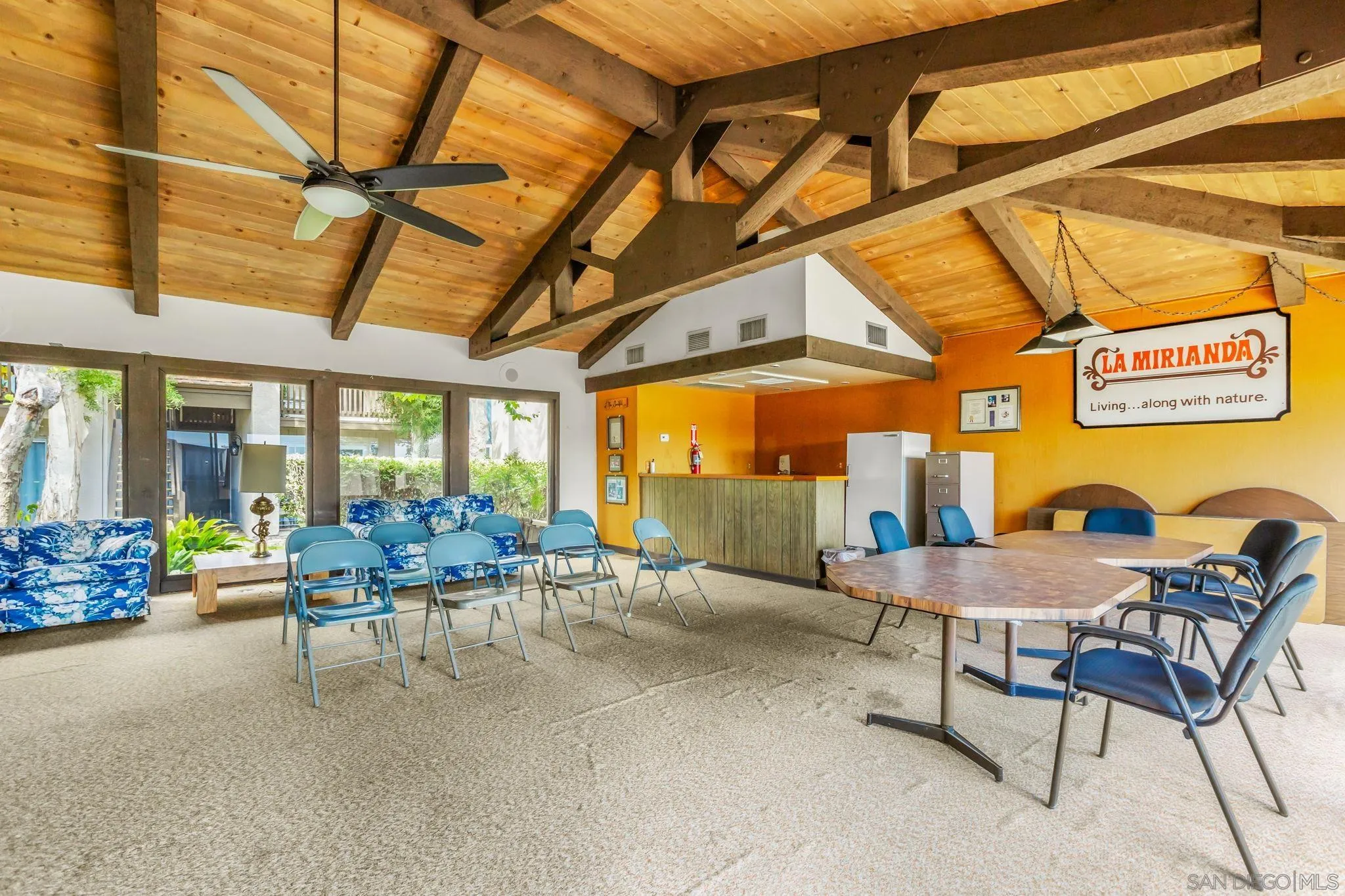 https://cdn.realtyfeed.com/cdn/127/250037036/8a0d3bf4ae6d1d7c24bb28efe0b78533.webp