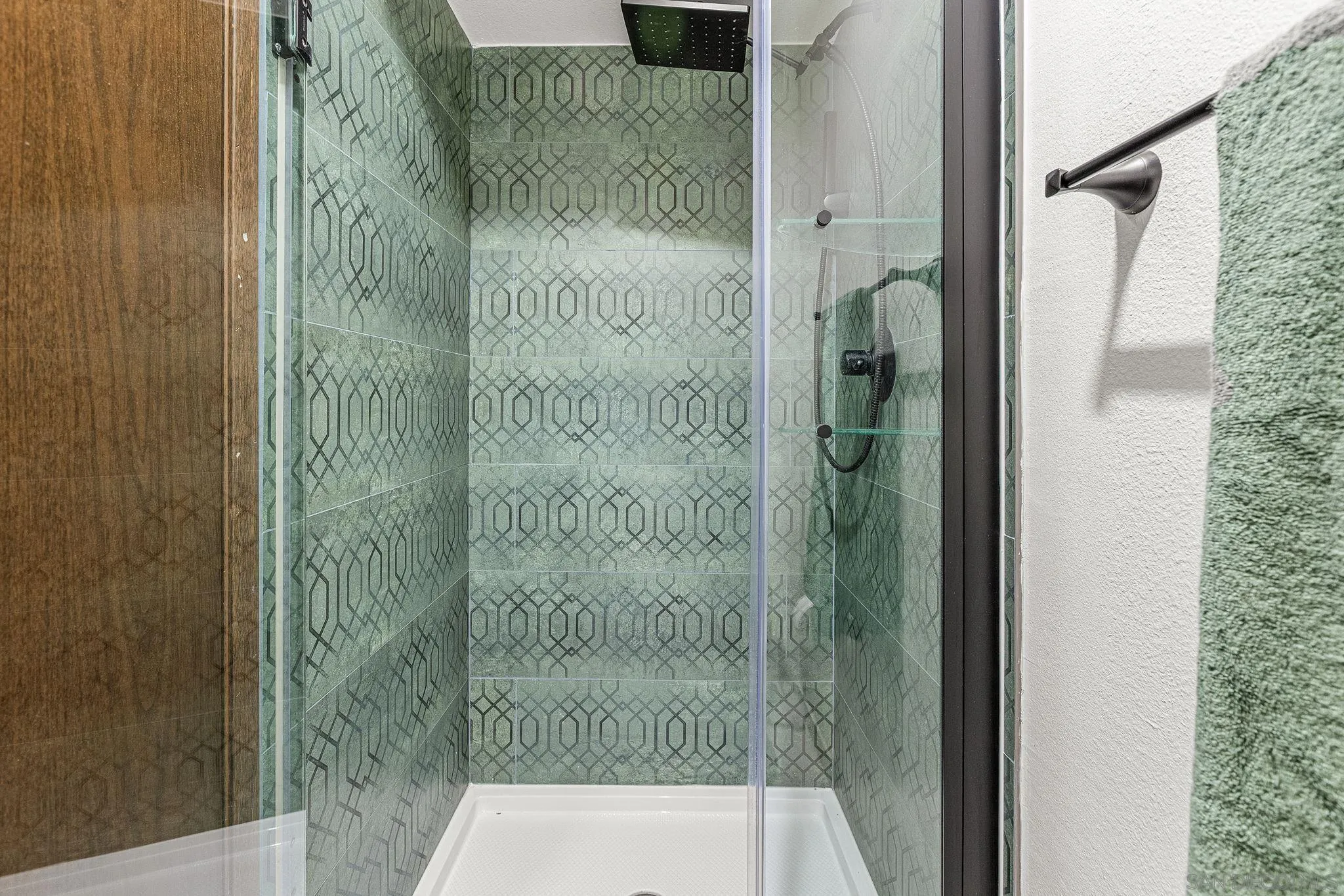 https://cdn.realtyfeed.com/cdn/127/250037036/c6bedc1cd79f6a0e5723ba68f32c696d.webp