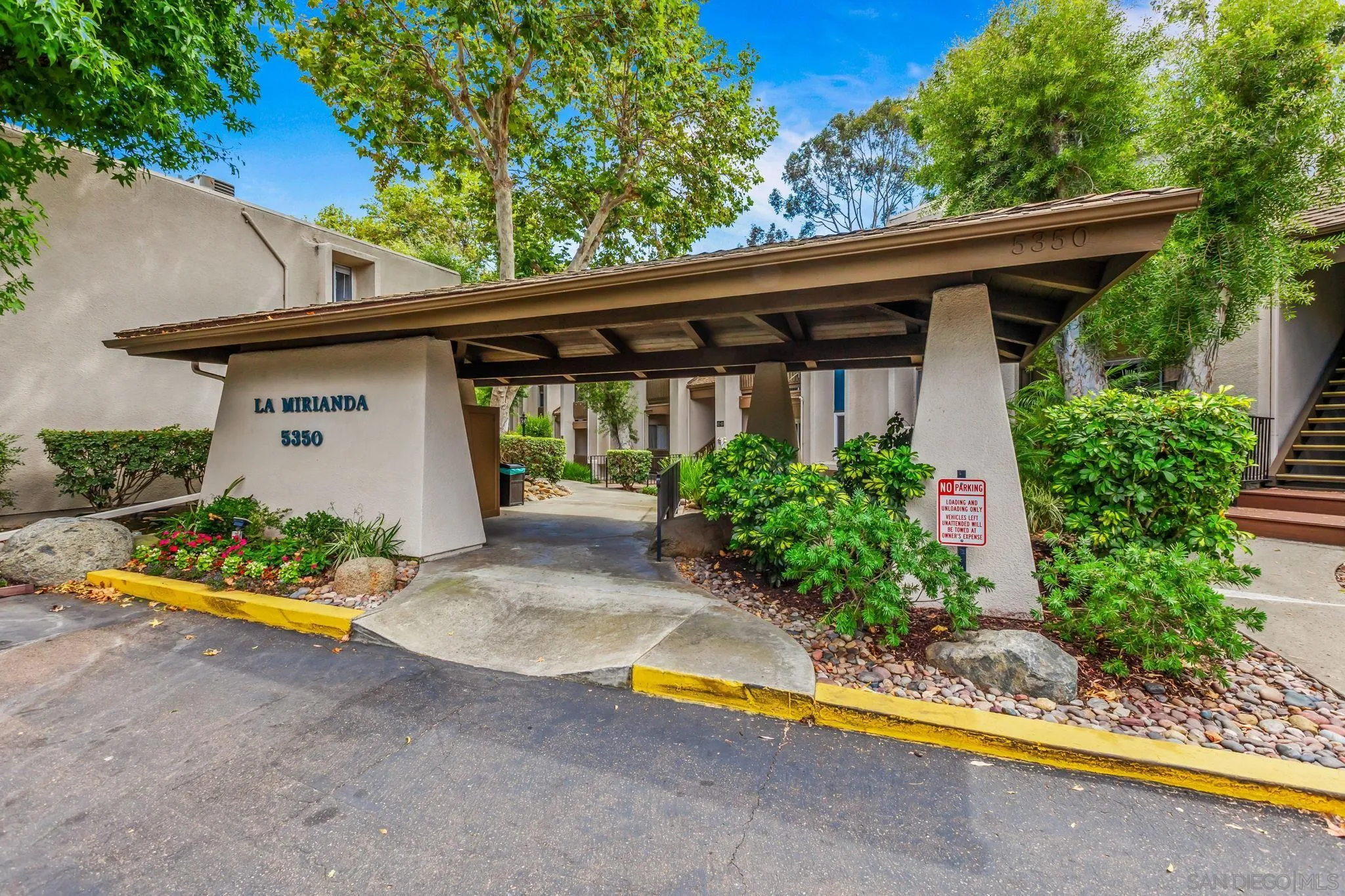 https://cdn.realtyfeed.com/cdn/127/250037036/d5850495796e35031cfa3dab092a3e94.webp