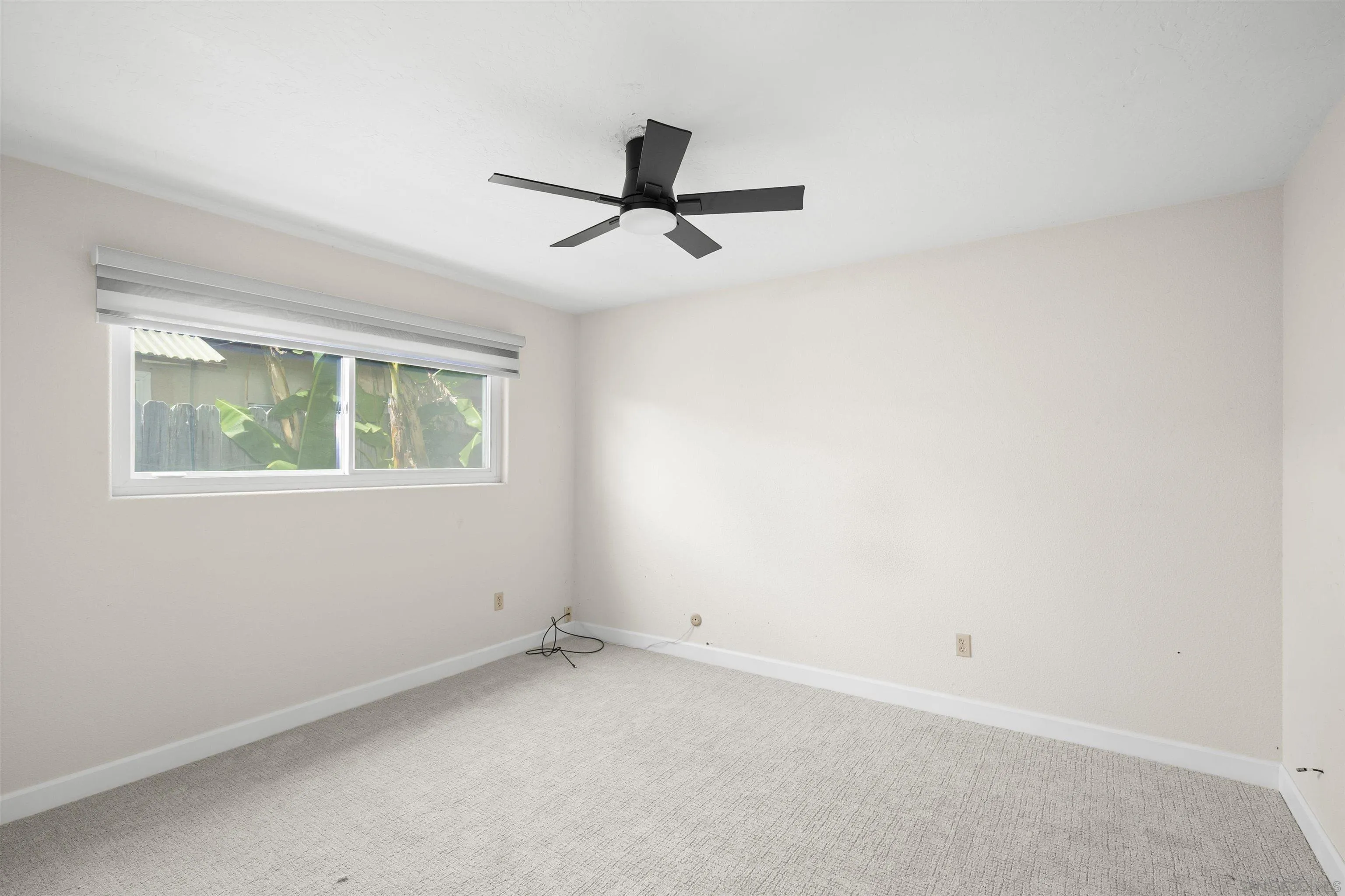 https://cdn.realtyfeed.com/cdn/127/250037037/9de5cb764bd3df02dbb3c861355cd044.webp
