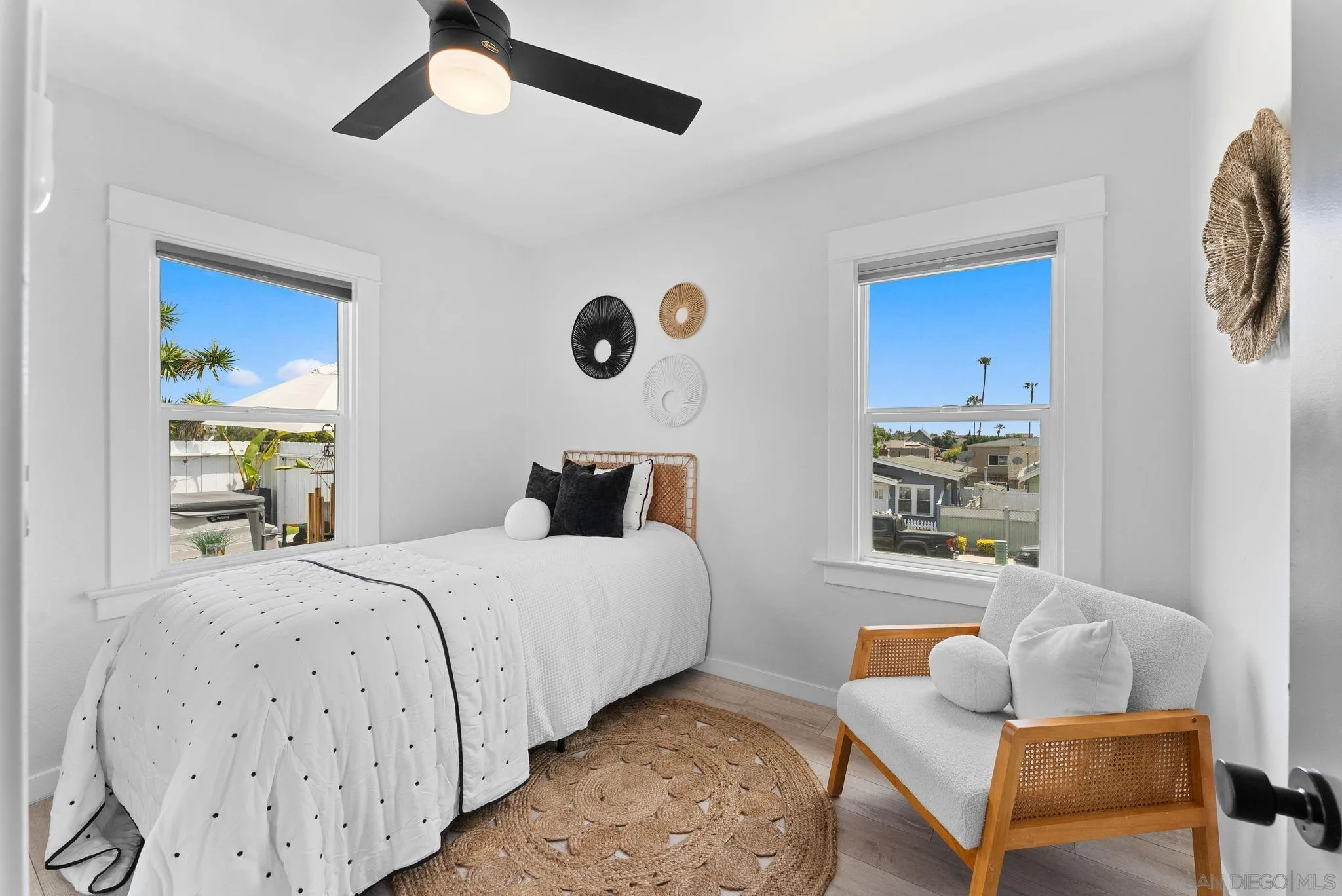 https://cdn.realtyfeed.com/cdn/127/250037043/3fcc6f0c04667128a9634d07a3efcff6.webp
