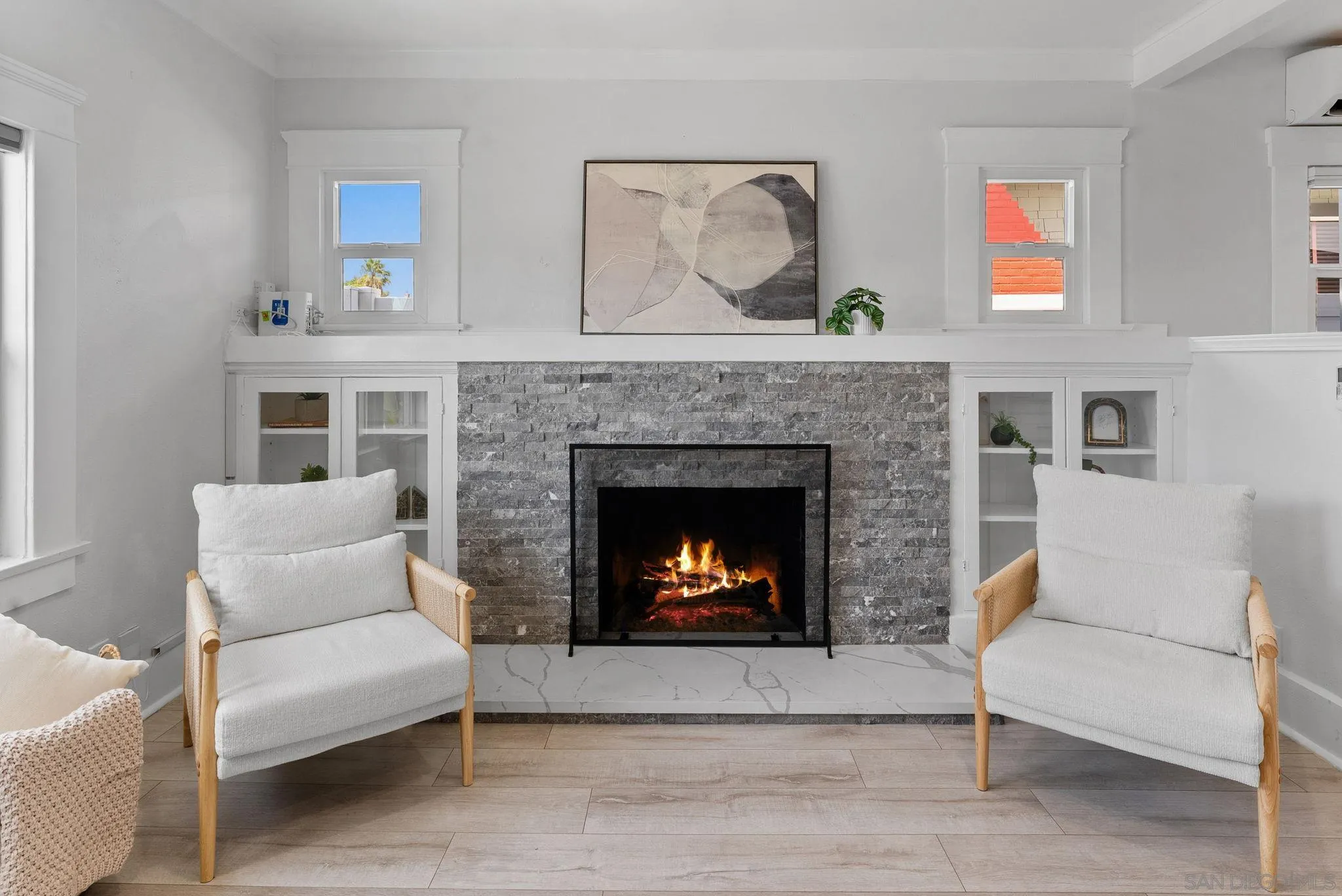 https://cdn.realtyfeed.com/cdn/127/250037043/7351818f5085b1cb6f55323fe2d582f3.webp