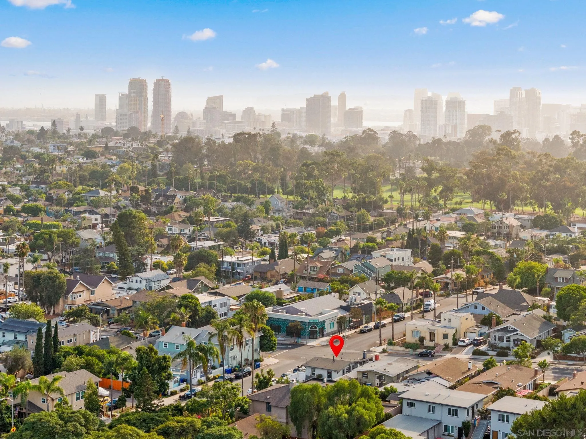 https://cdn.realtyfeed.com/cdn/127/250037043/7ddd67fdc09212b7cafb389ad3deea05.webp