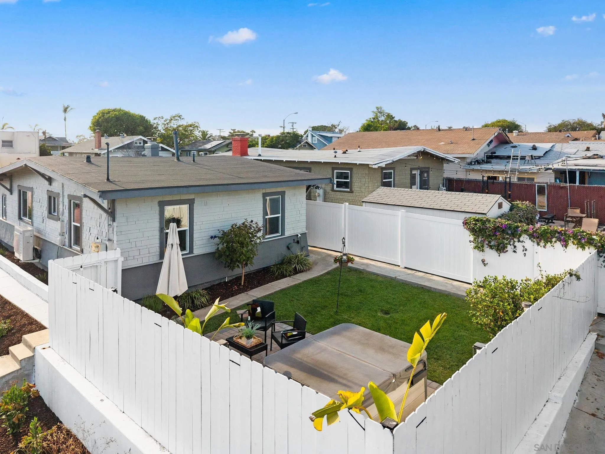 https://cdn.realtyfeed.com/cdn/127/250037043/fe0148b1f0051d84d9f4885c2c92bbac.webp