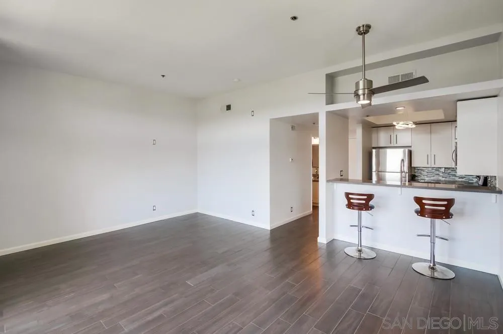 https://cdn.realtyfeed.com/cdn/127/250037045/88a3a1e83acea2031046ac06d2b22349.webp