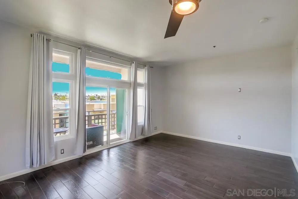 https://cdn.realtyfeed.com/cdn/127/250037045/9889209084aabb4087b33f910773a6b4.webp