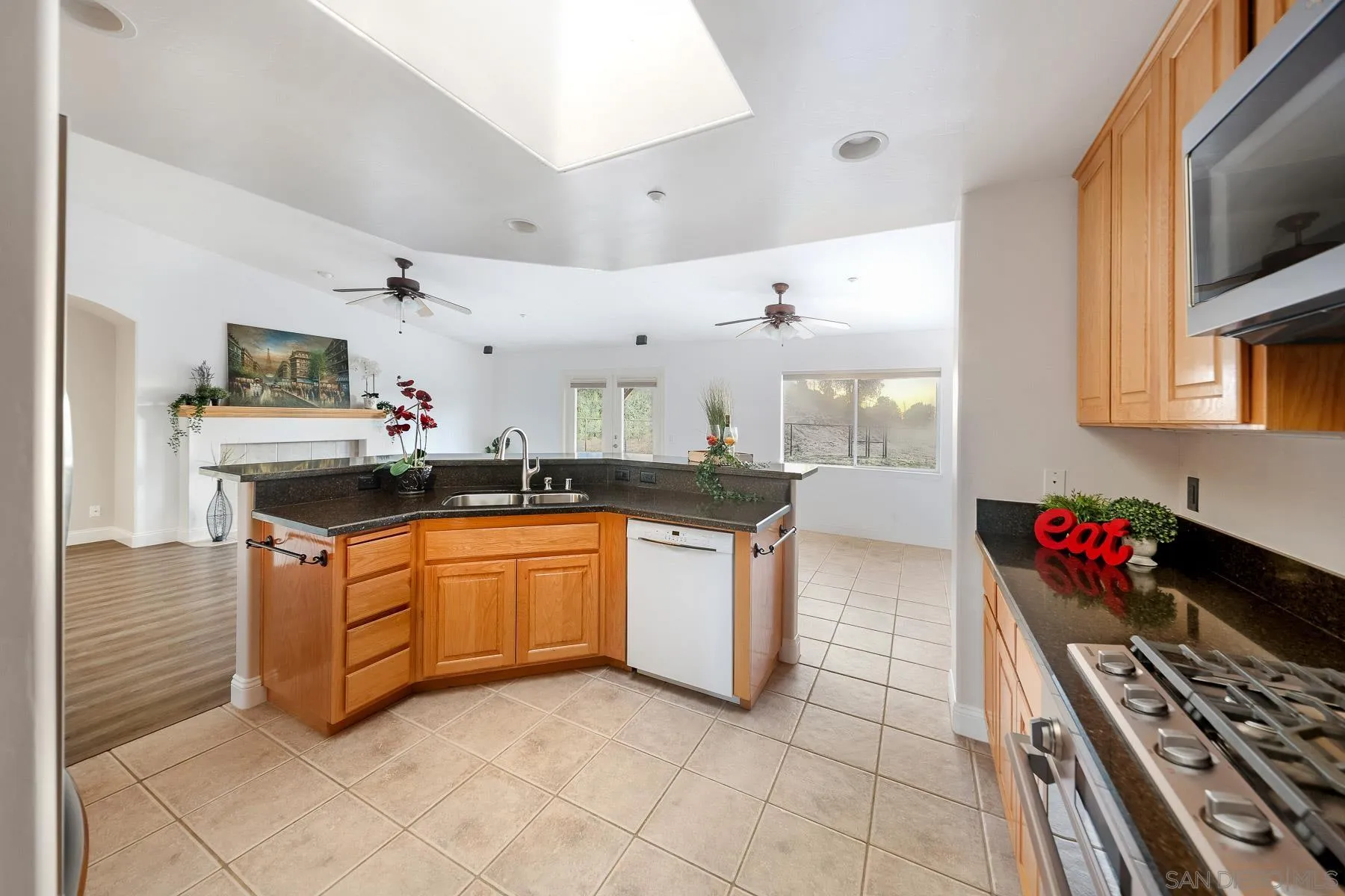 https://cdn.realtyfeed.com/cdn/127/250037046/3cbf5462f3cafb92332e0a46be5c46b2.webp