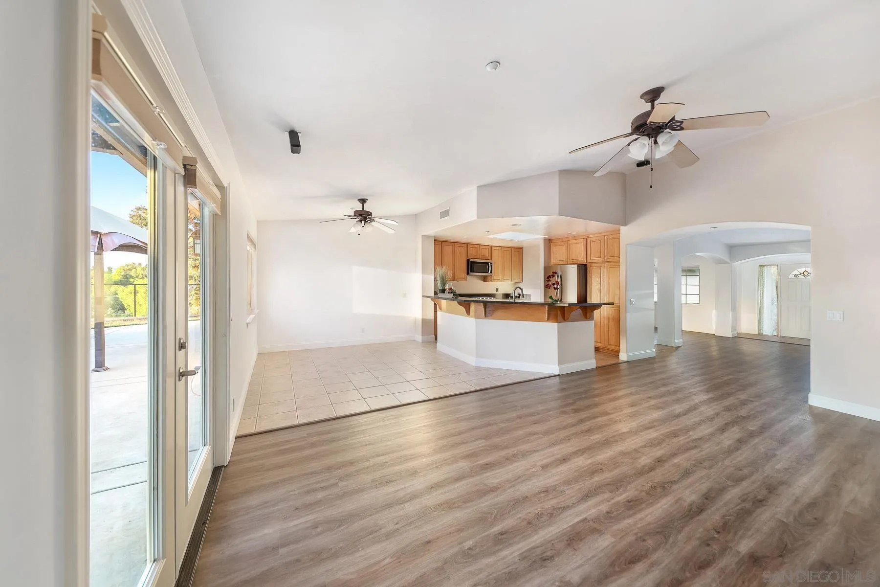 https://cdn.realtyfeed.com/cdn/127/250037046/6d1f5aa83f568b15284a78e5509e5418.webp
