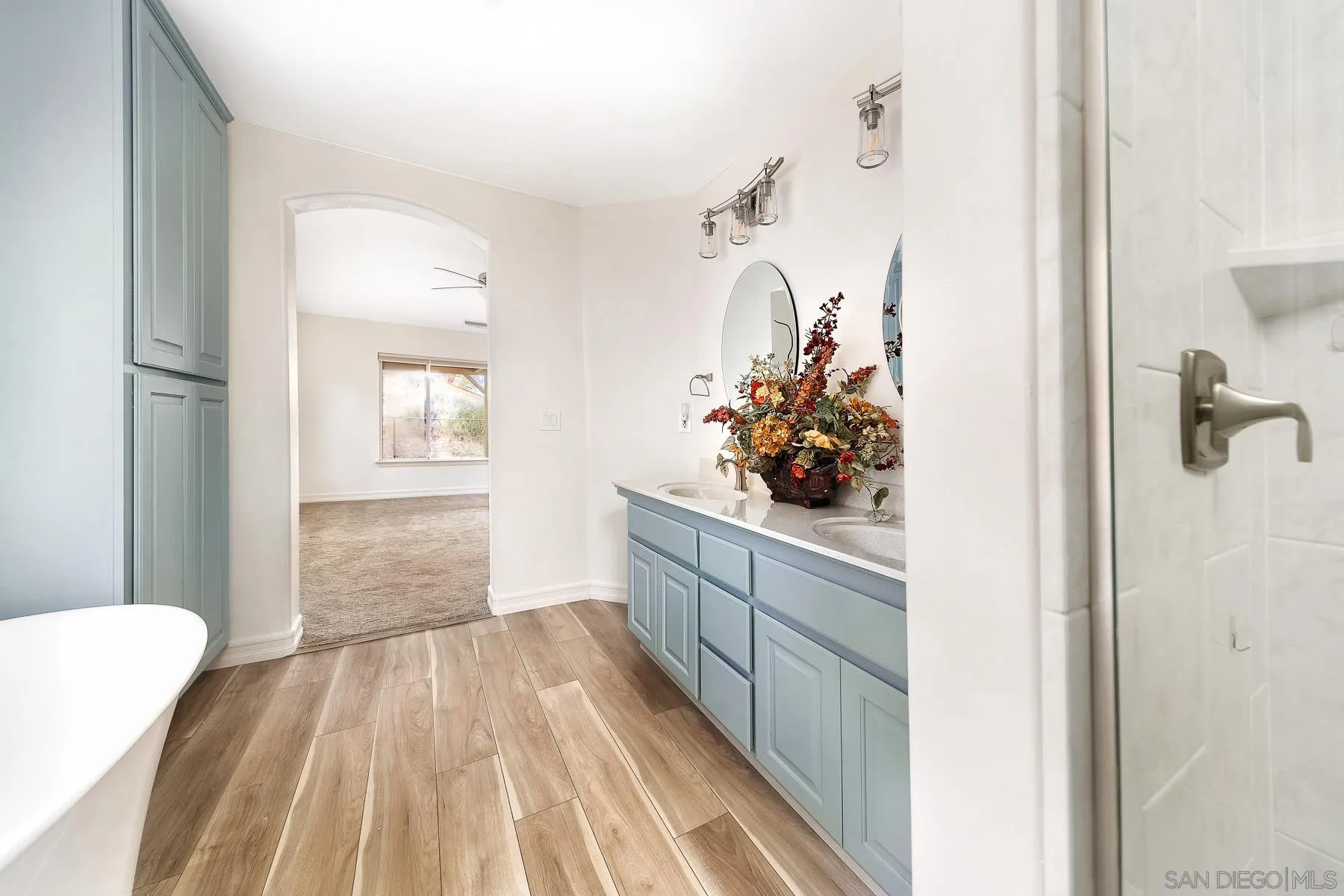 https://cdn.realtyfeed.com/cdn/127/250037046/fd80fa3efb86a15e335e15da0a2beb4c.webp