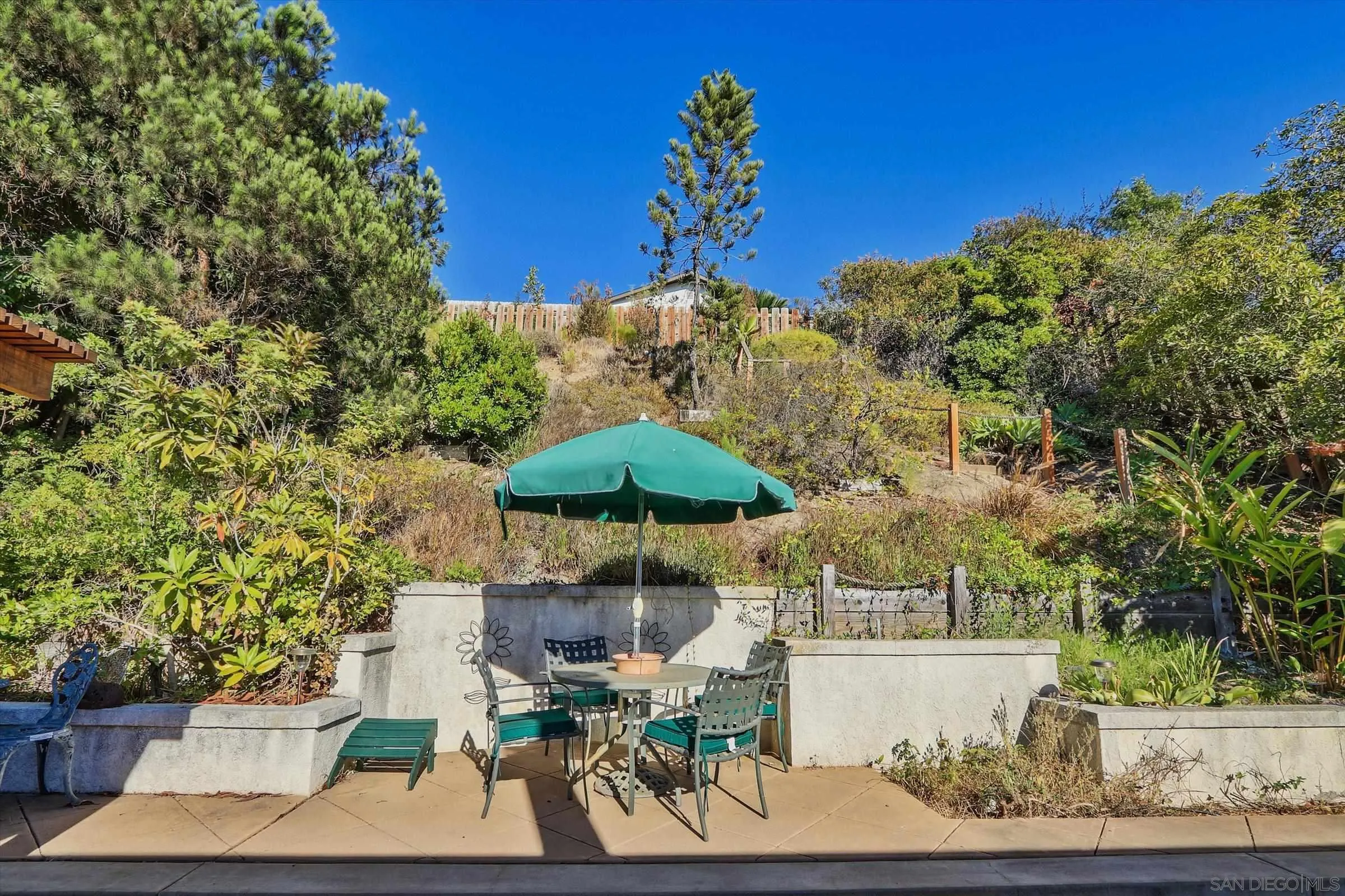 https://cdn.realtyfeed.com/cdn/127/250037047/4f8b100c6442481bc7d54ffe9cfa2be8.webp