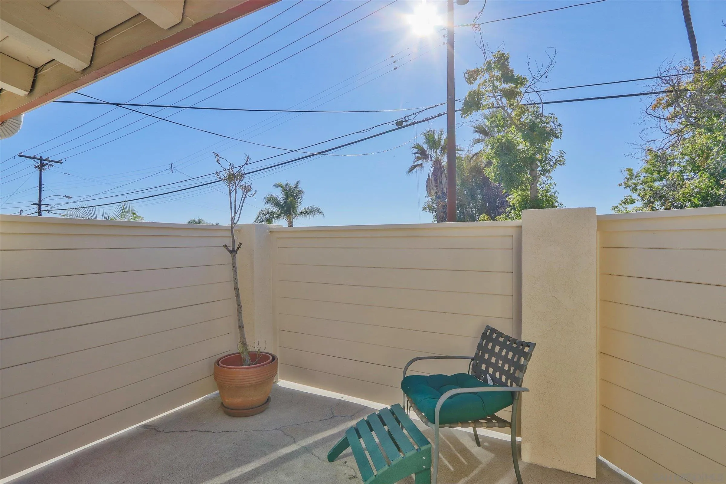 https://cdn.realtyfeed.com/cdn/127/250037047/df7da25d19cfb8da12539259fd951424.webp