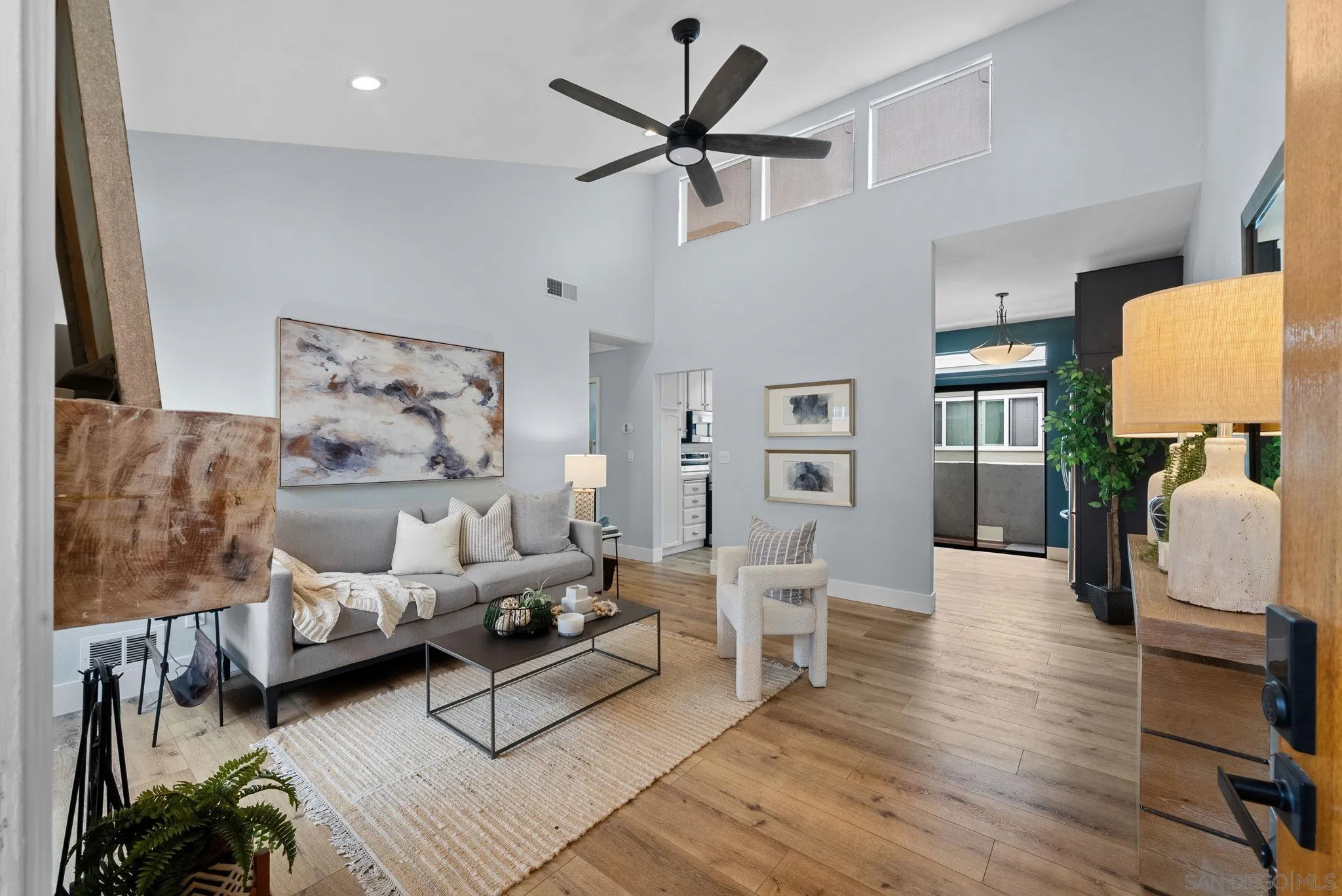 Browse active condo listings in HILLCREST