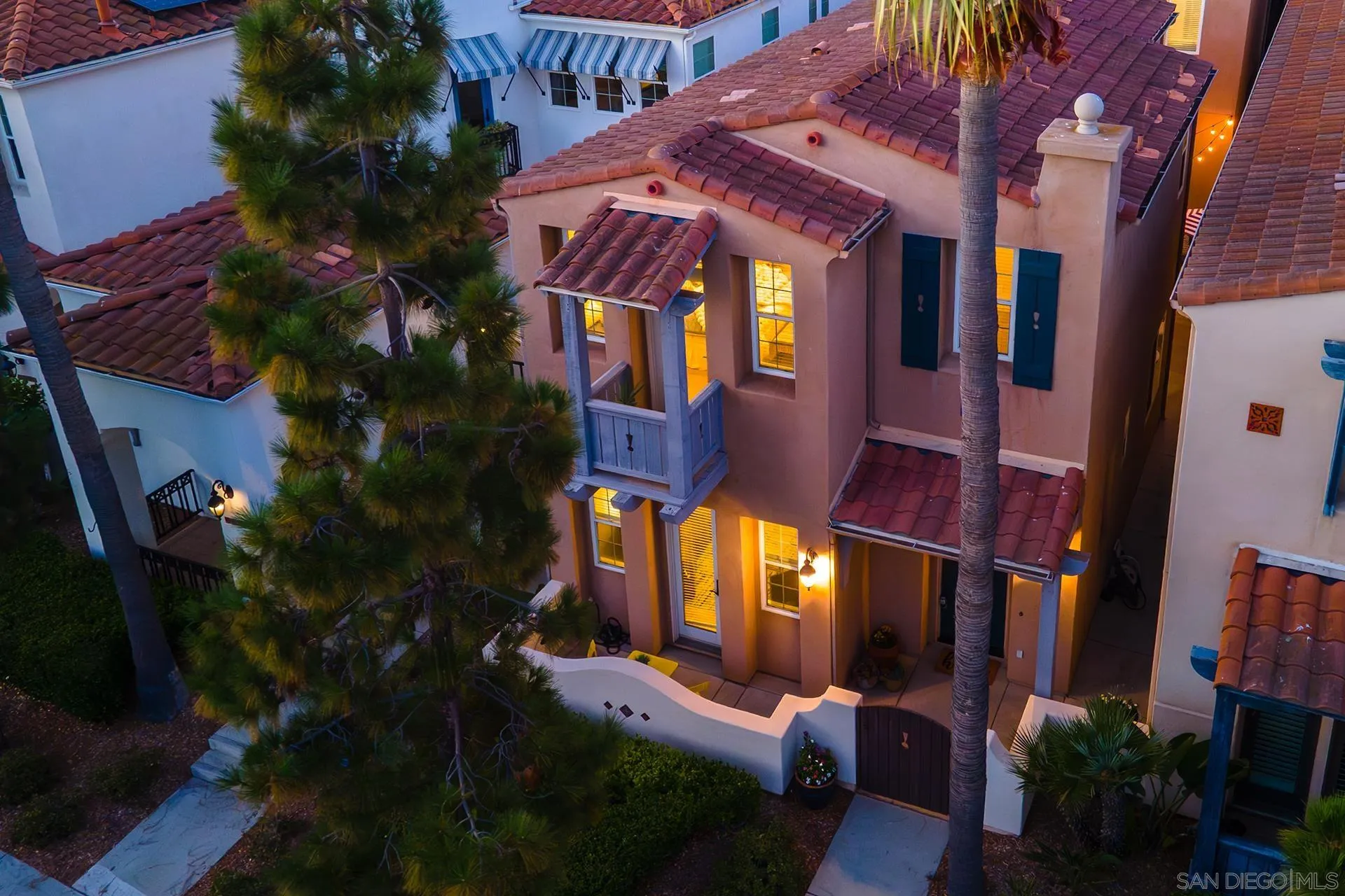 https://cdn.realtyfeed.com/cdn/127/250037051/1cfcc226597310af90bd62de321d0aea.webp