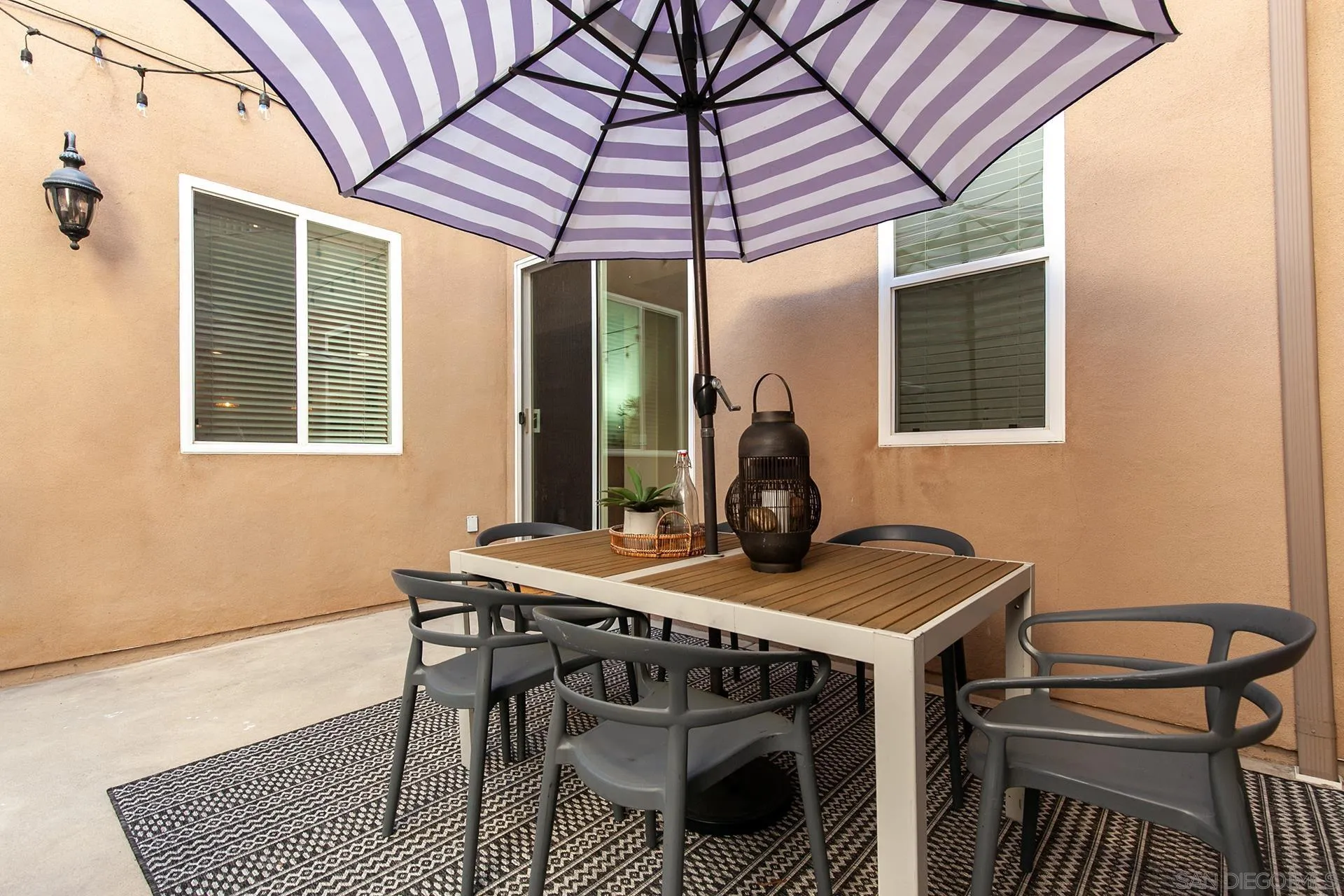 https://cdn.realtyfeed.com/cdn/127/250037051/252b9a861679acb903d6c638ae464573.webp
