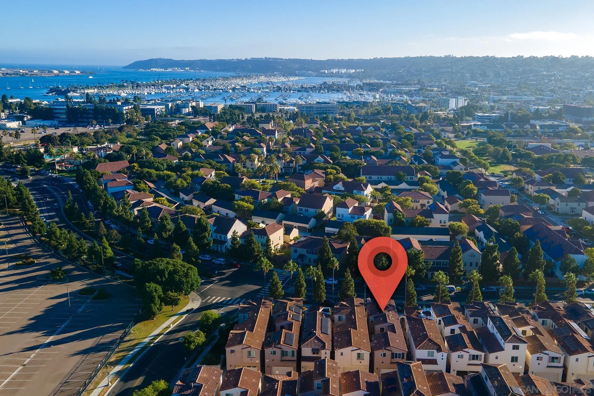 https://cdn.realtyfeed.com/cdn/127/250037051/290fc963d40baadbe7a0aa601bbc9caa.webp