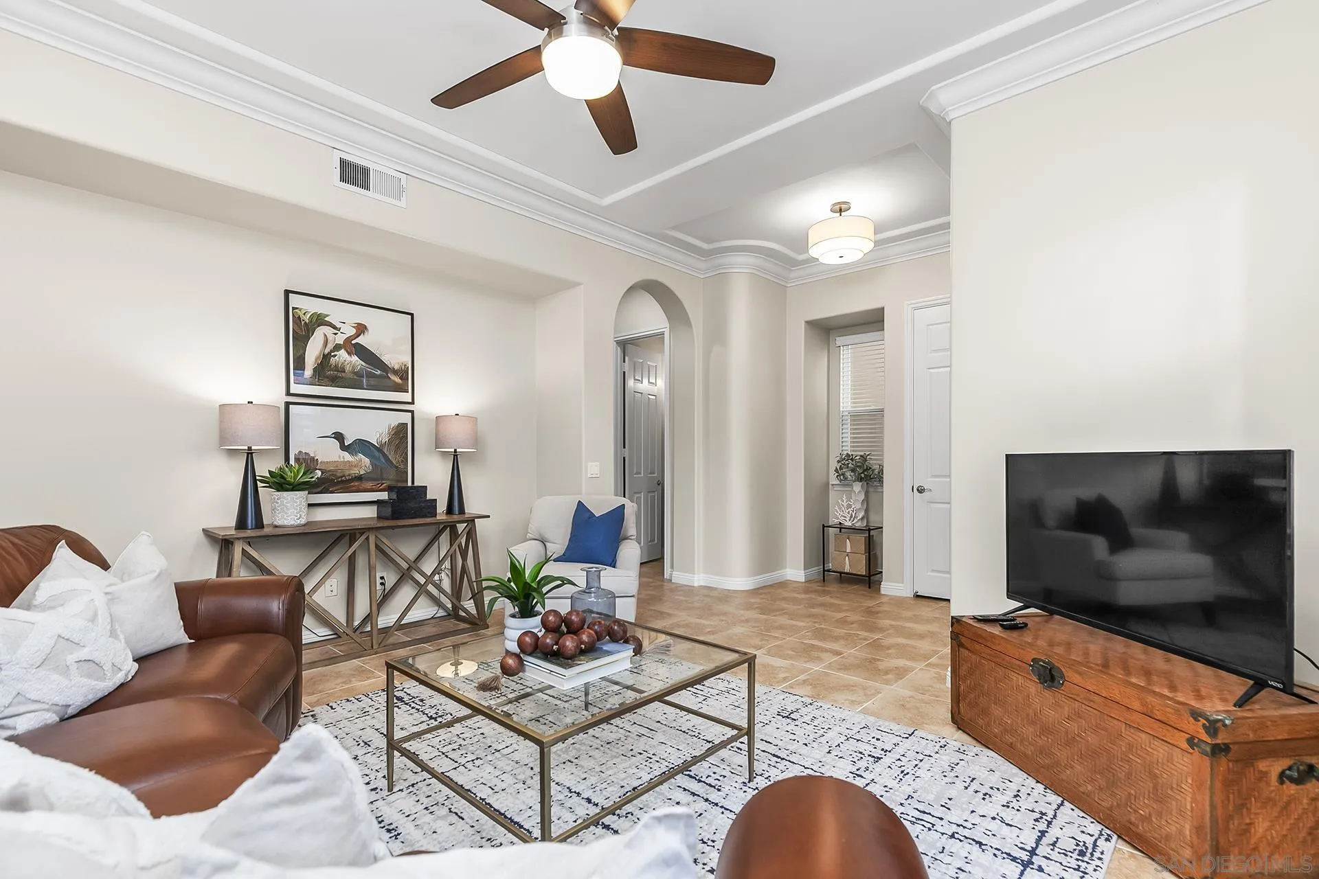https://cdn.realtyfeed.com/cdn/127/250037051/3d9e89190a9c64eb74ed15d8d56455f0.webp