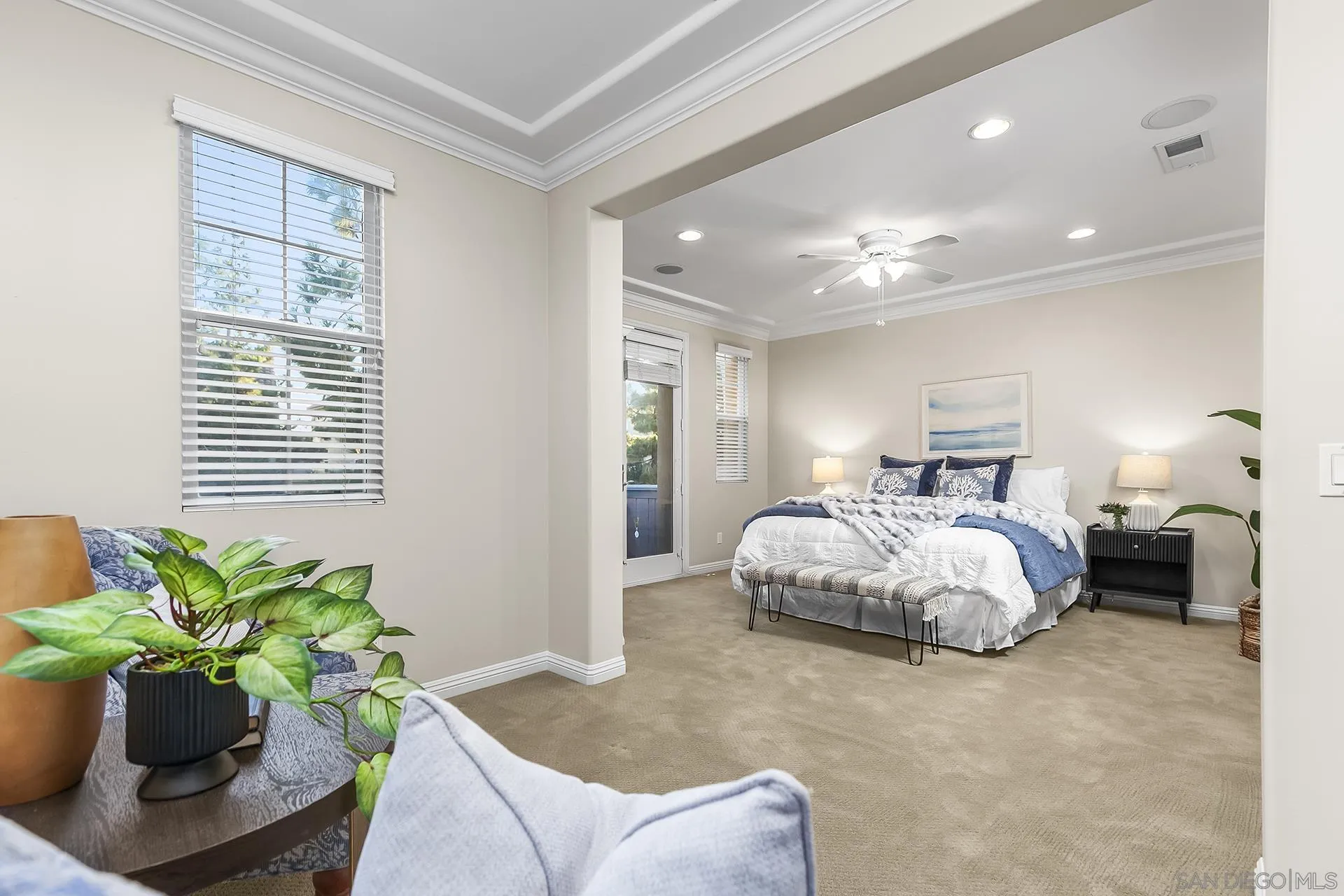 https://cdn.realtyfeed.com/cdn/127/250037051/7db8b86ec7e8d17d0c19b7a00f893aaf.webp
