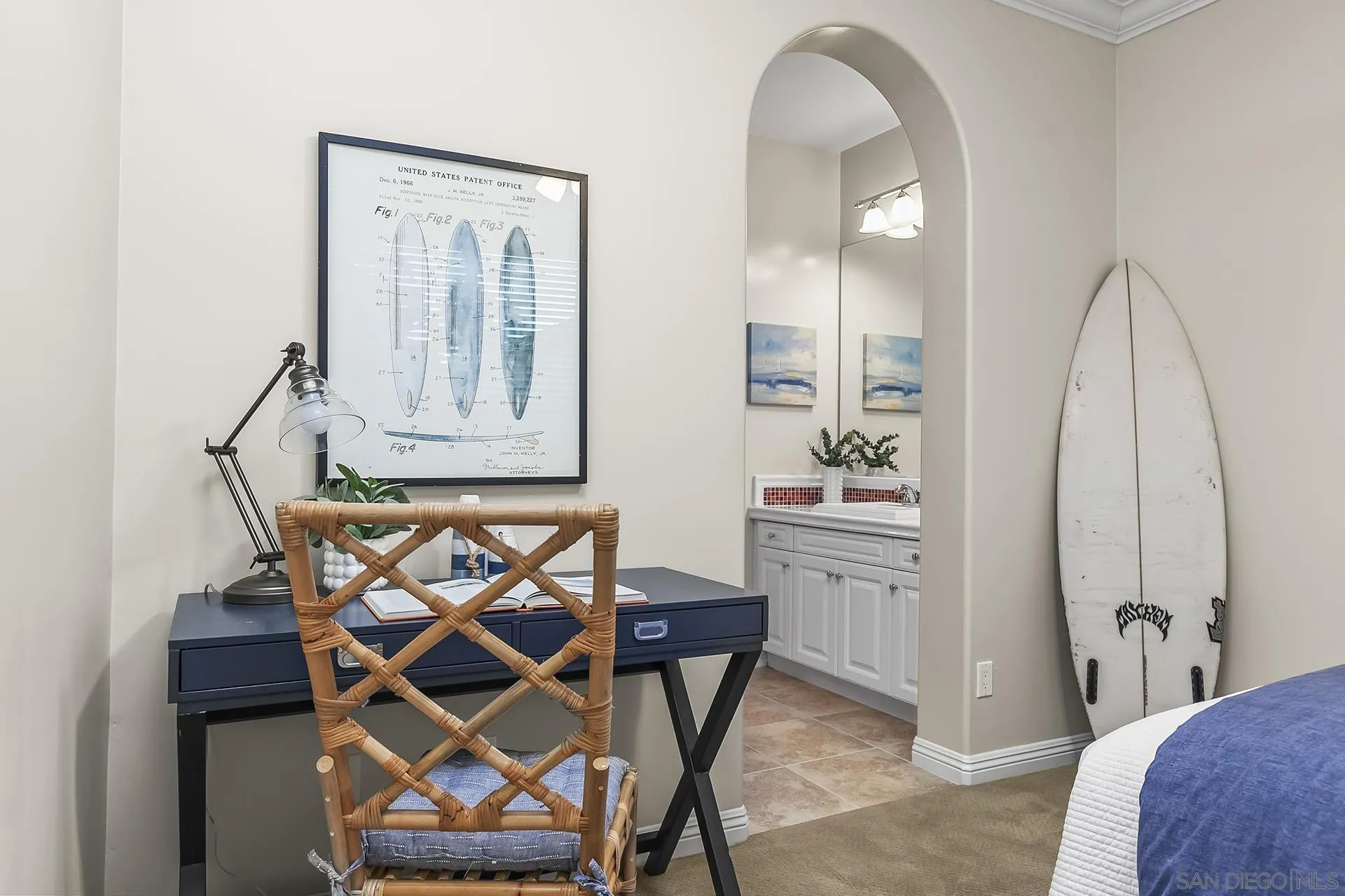 https://cdn.realtyfeed.com/cdn/127/250037051/a97e537ac1613eeaf5e9ae3181440f18.webp