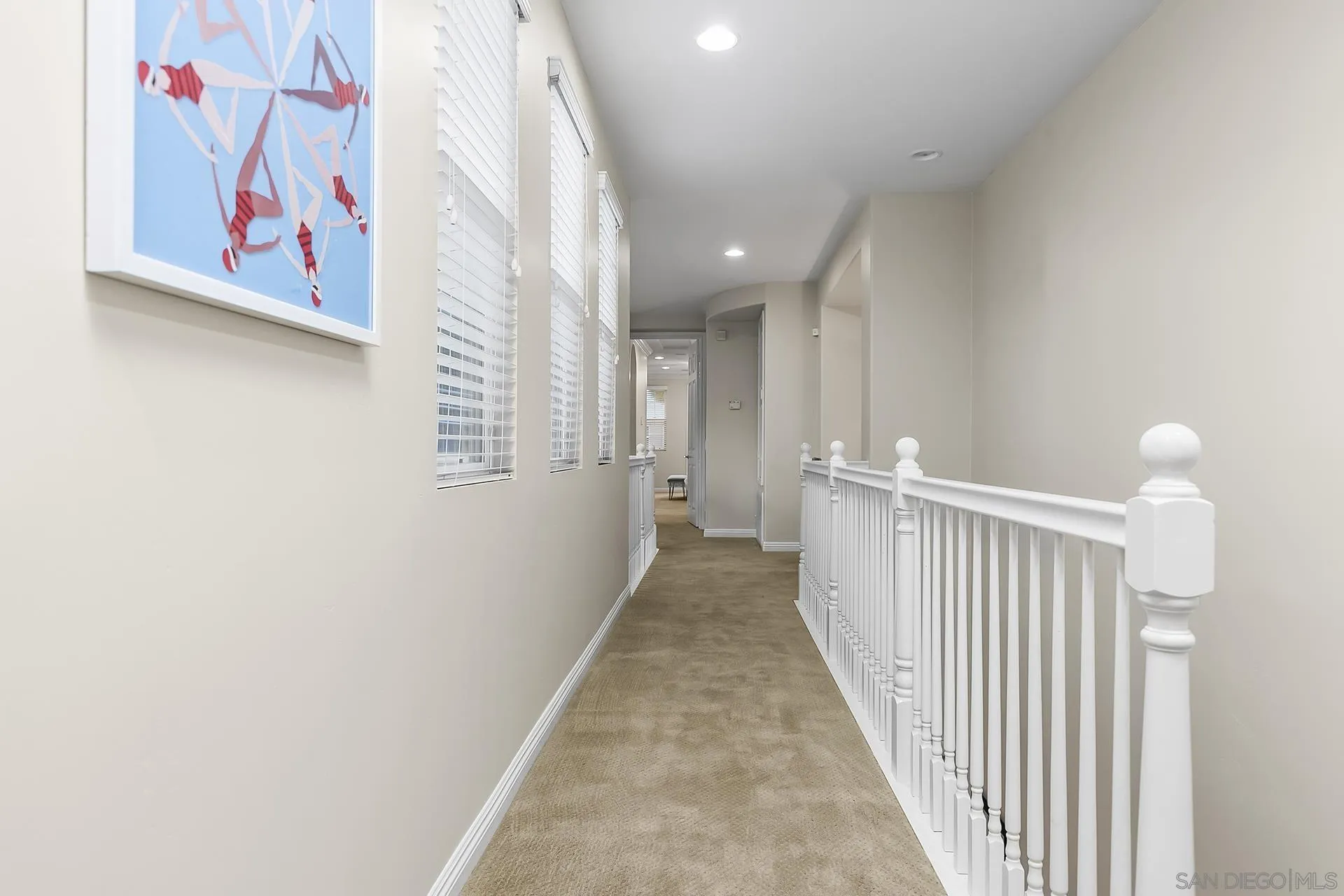 https://cdn.realtyfeed.com/cdn/127/250037051/fc9d59516c7ba6be6cd7f1708ca22930.webp