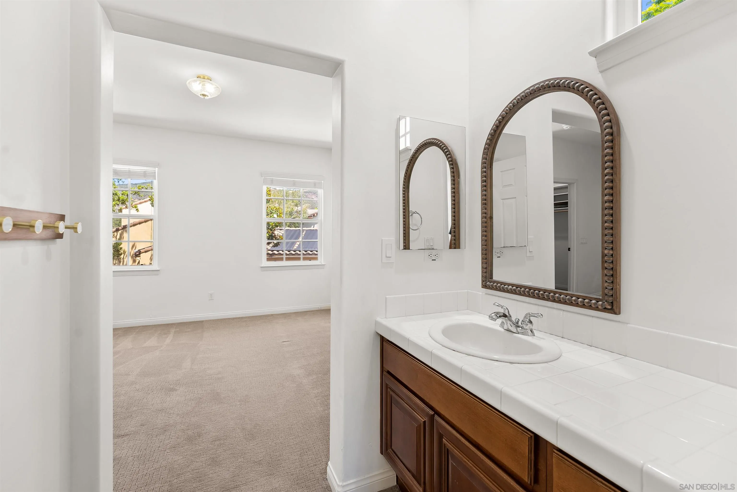 https://cdn.realtyfeed.com/cdn/127/250037053/25d3274ad954cd0ba6acefb48ff6db4d.webp